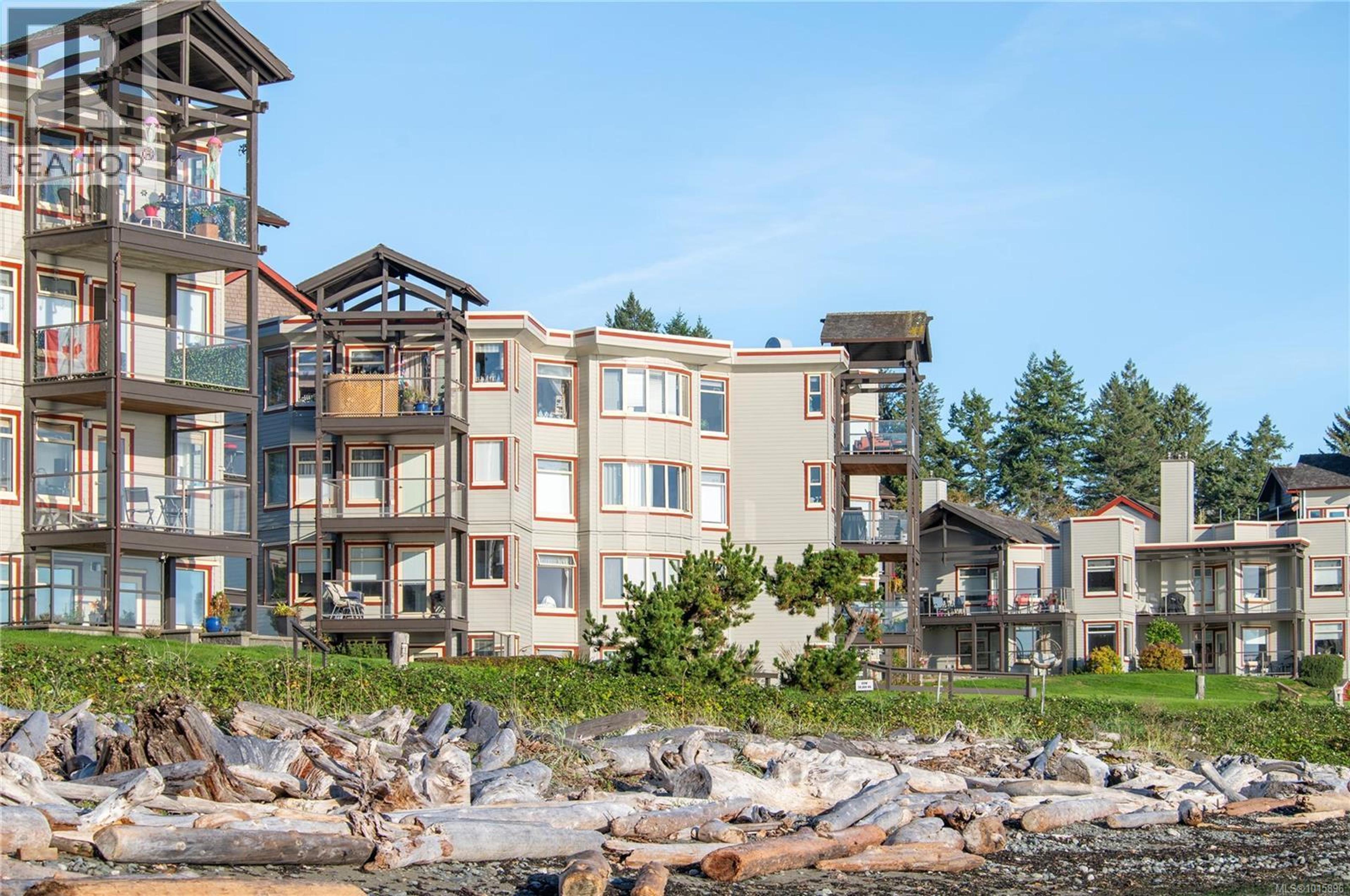 27 Island Hwy S, Campbell River - Exteriors - Photo 4