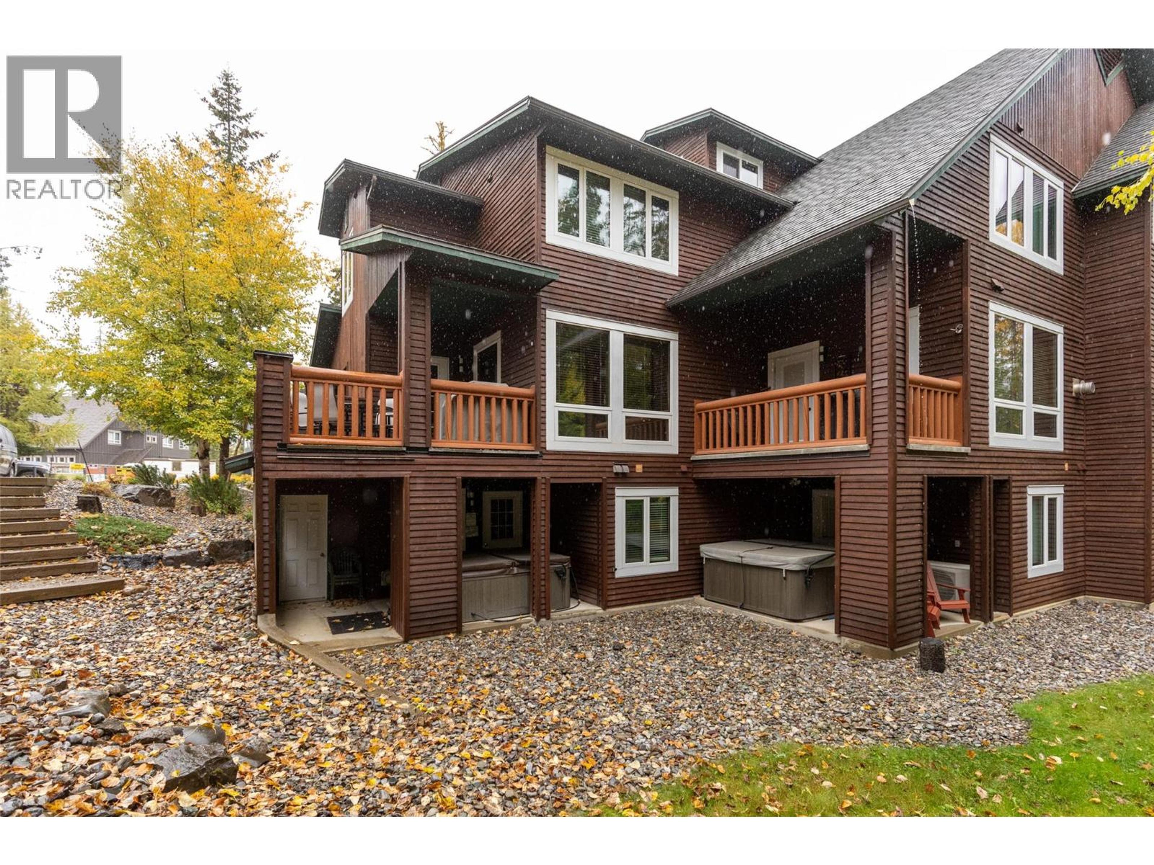 4576 Timberline Crescent, Fernie - Exteriors - Photo 5