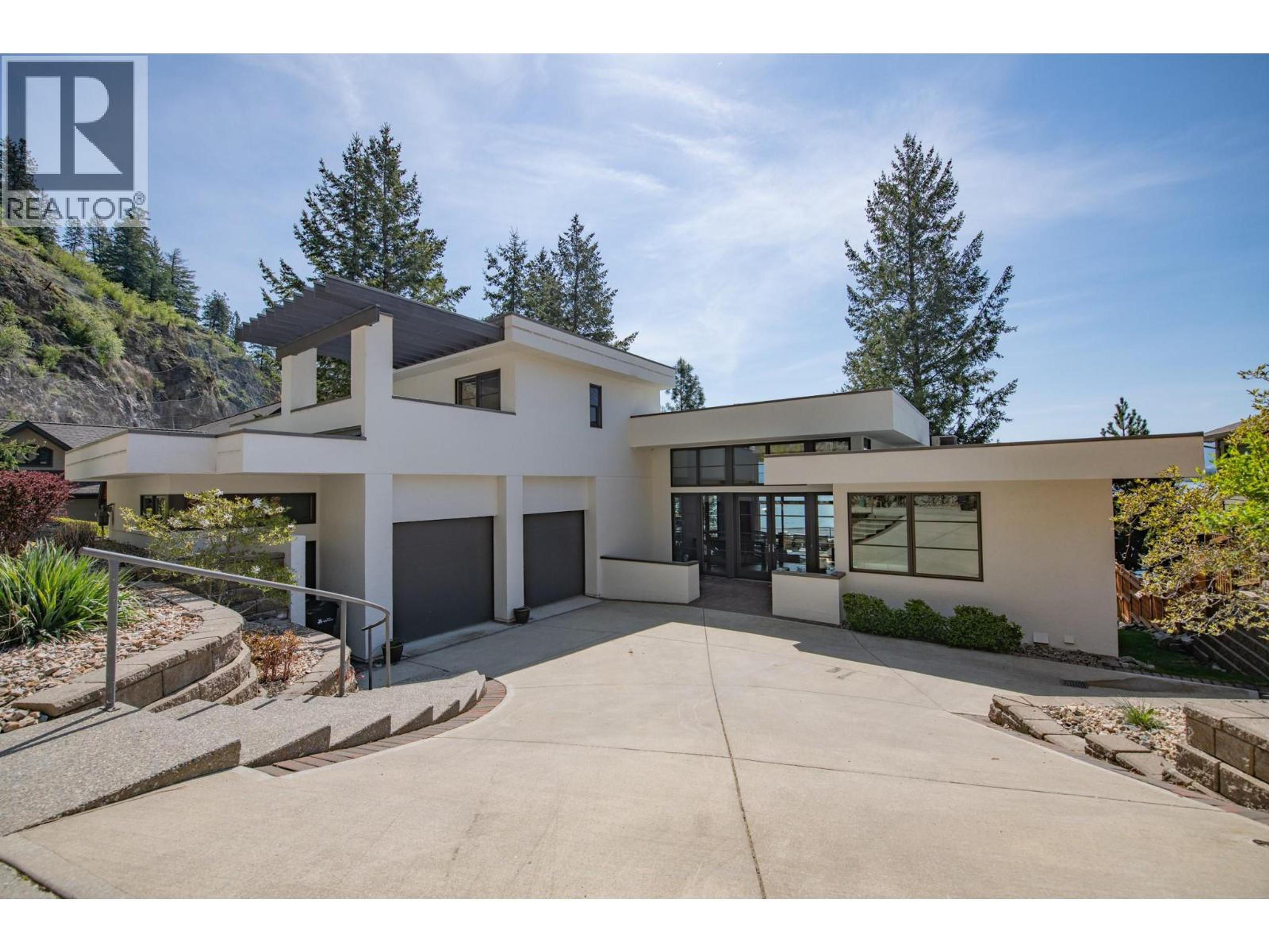 80 Kestrel Place, Vernon - Exteriors - Photo 1