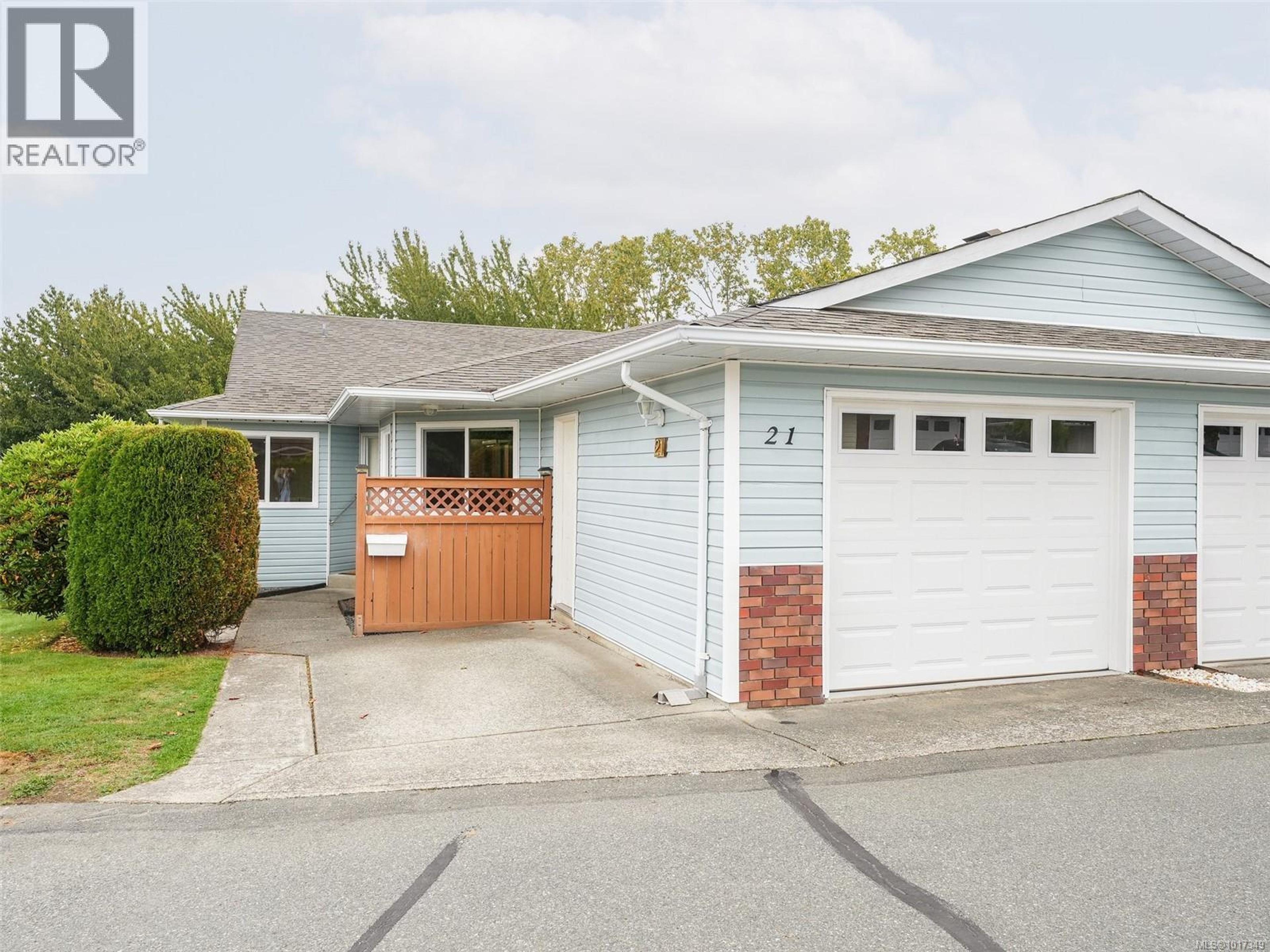 4125 INTERURBAN Rd, Saanich - Exteriors - Photo 1