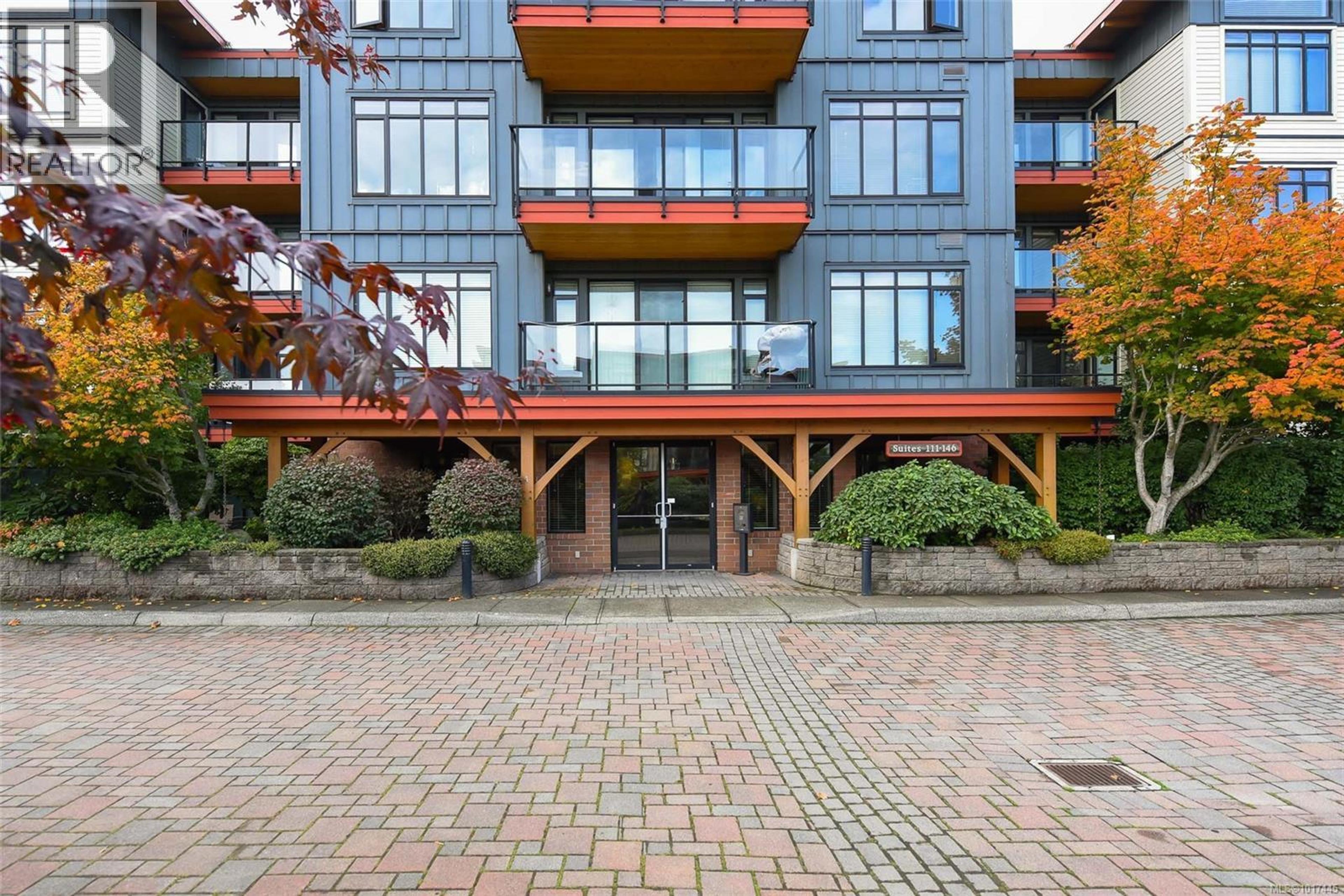 2300 Mansfield Dr, Courtenay - Exteriors - Photo 7