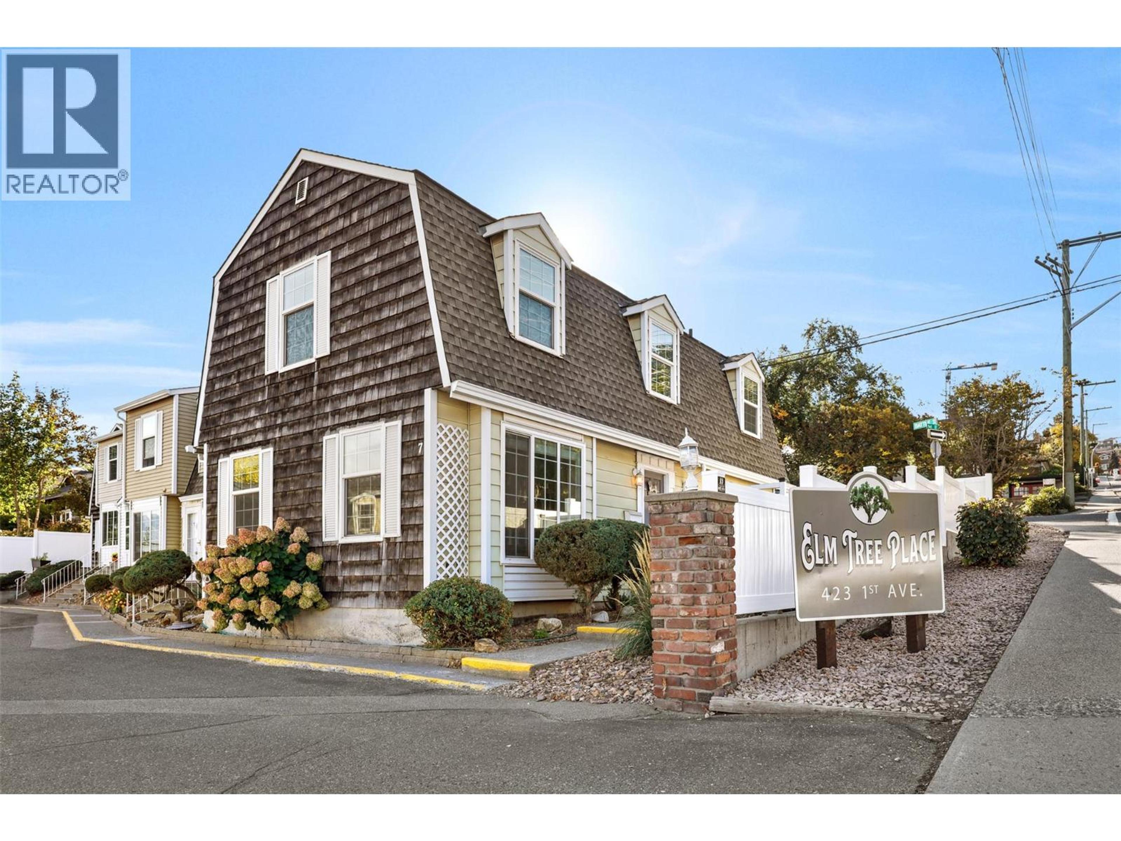 423 1ST Avenue, Kamloops - Exteriors - Full Complex View - Photo 2