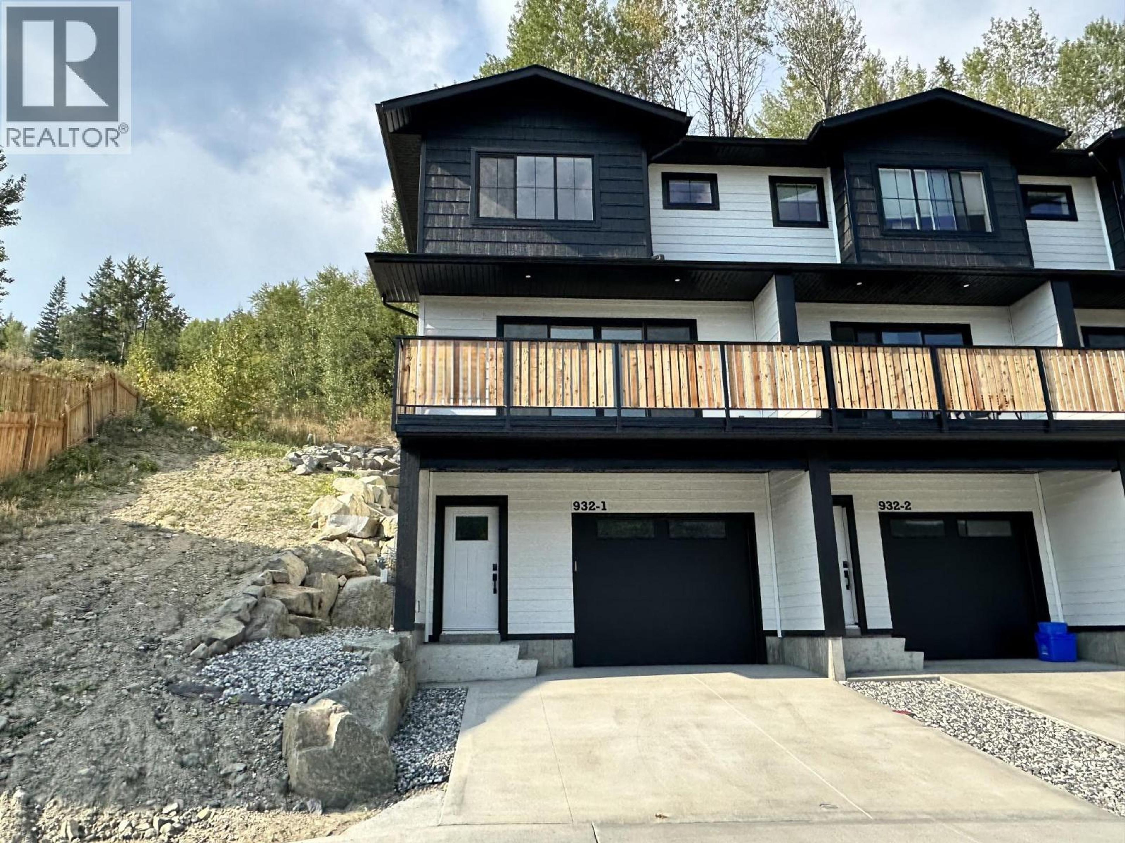 932-1 Redstone Drive, Rossland - Exteriors - Photo 15