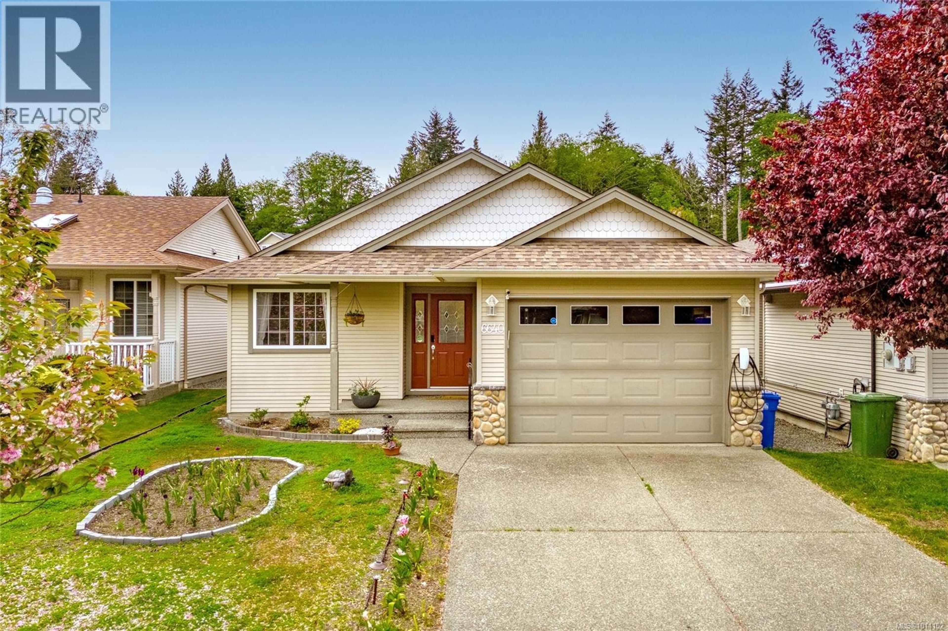 2273 Pond Pl, Sooke - Exteriors - Photo 1