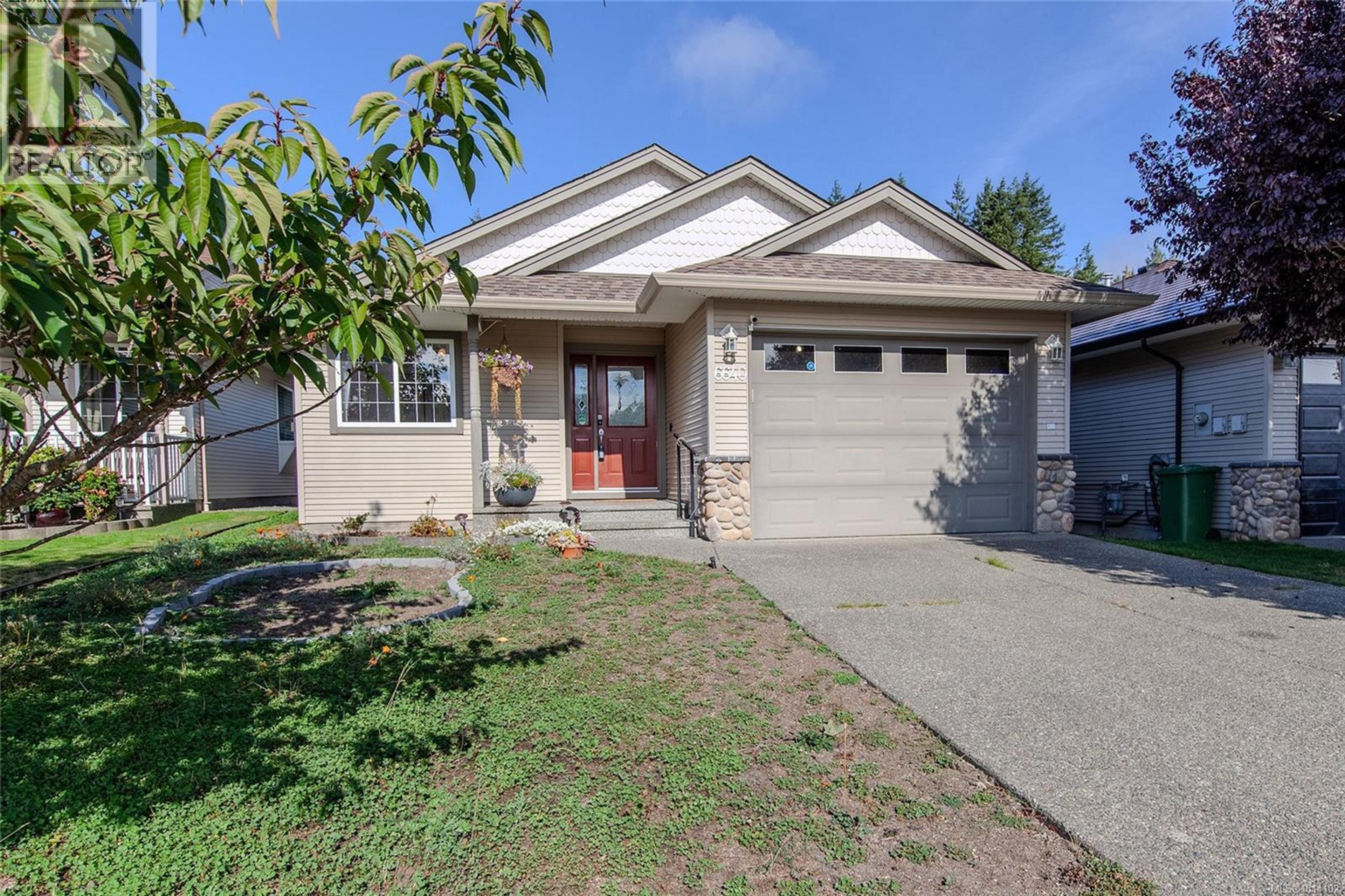 2273 Pond Pl, Sooke - Exteriors - Photo 6