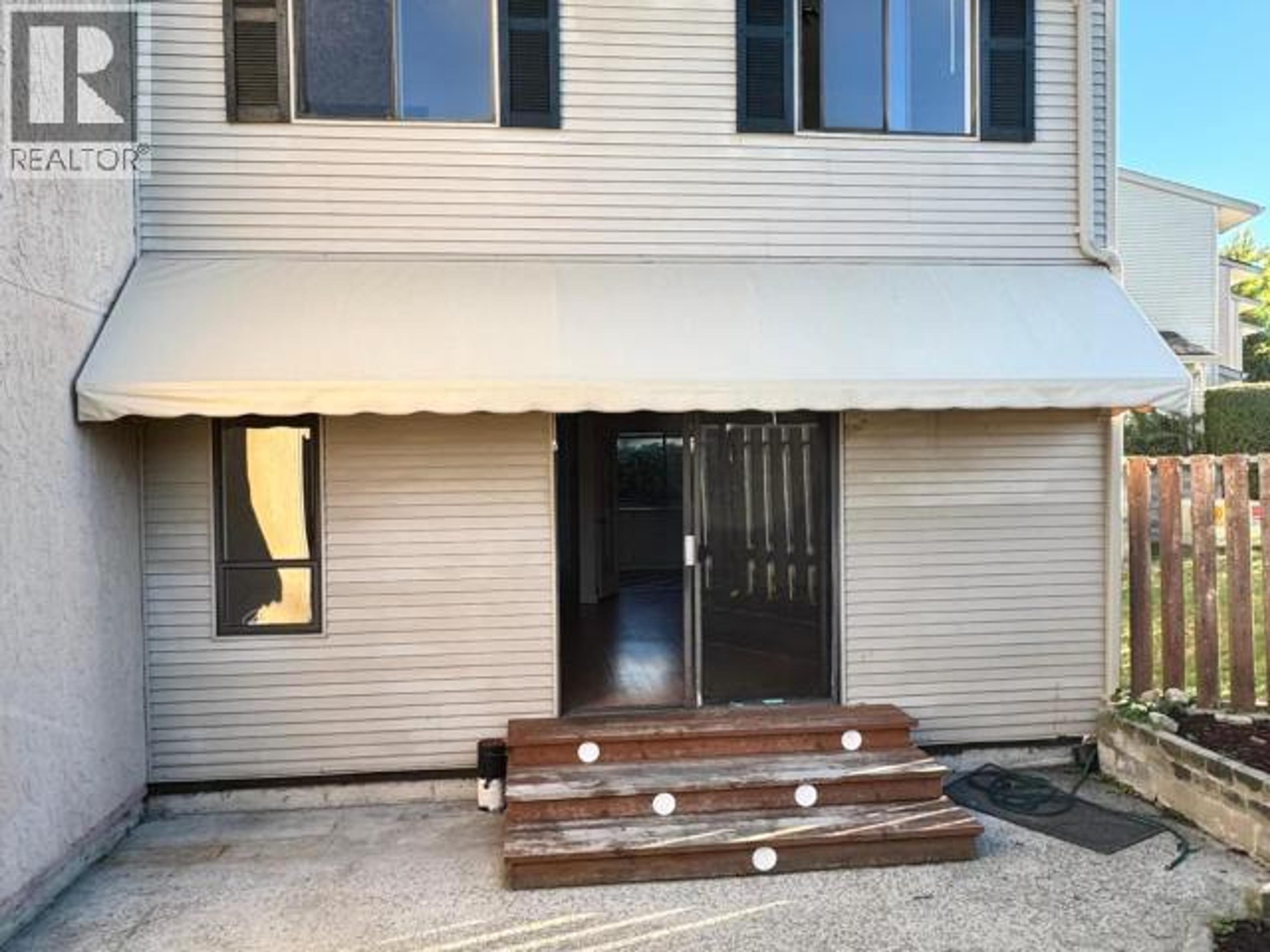 3870 JOYCE AVE, Powell River - Exteriors - Photo 3