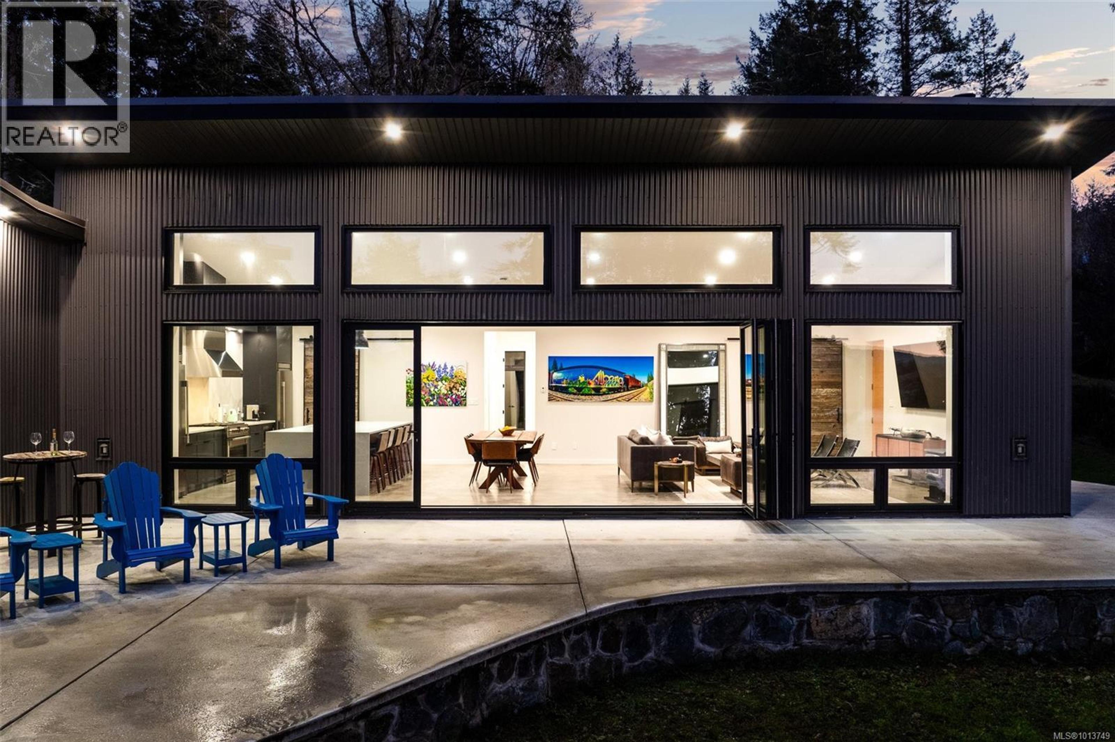 6550 East Sooke Rd, Sooke - Exteriors - Photo 2