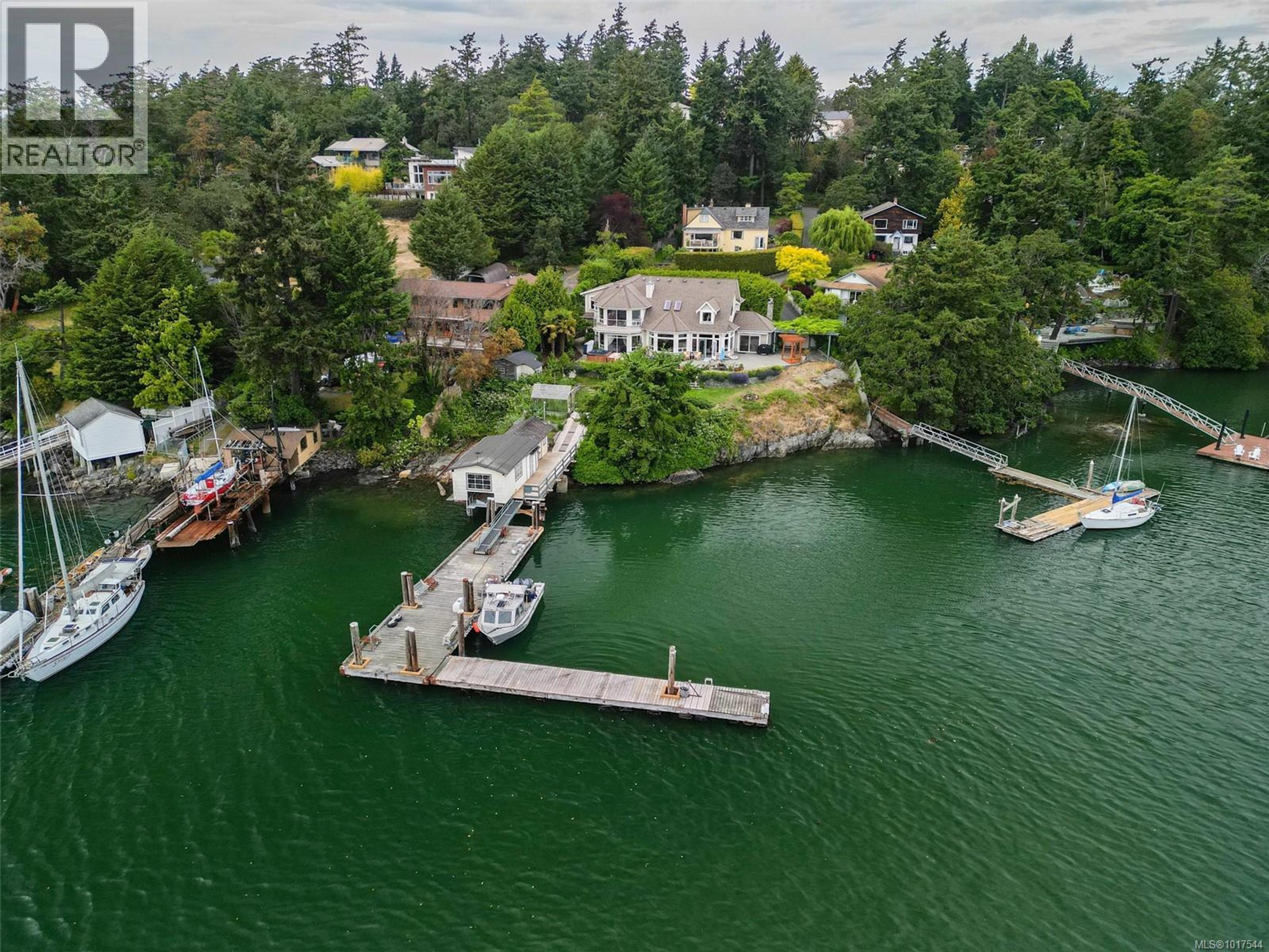 8 Lighthouse Lane, View Royal - Exteriors - Drone/Aerial View - Photo 12