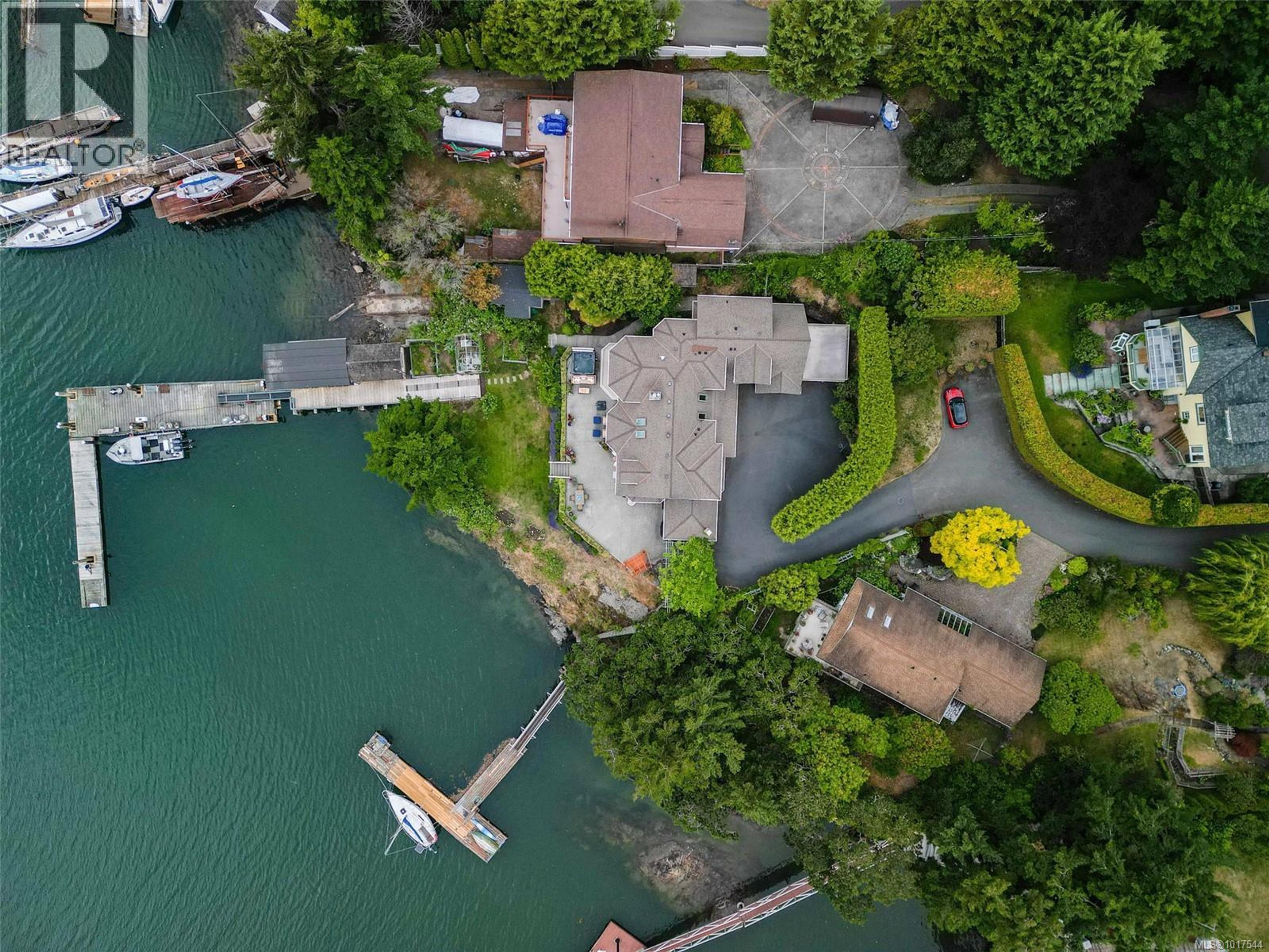 8 Lighthouse Lane, View Royal - Exteriors - Drone/Aerial View - Photo 14