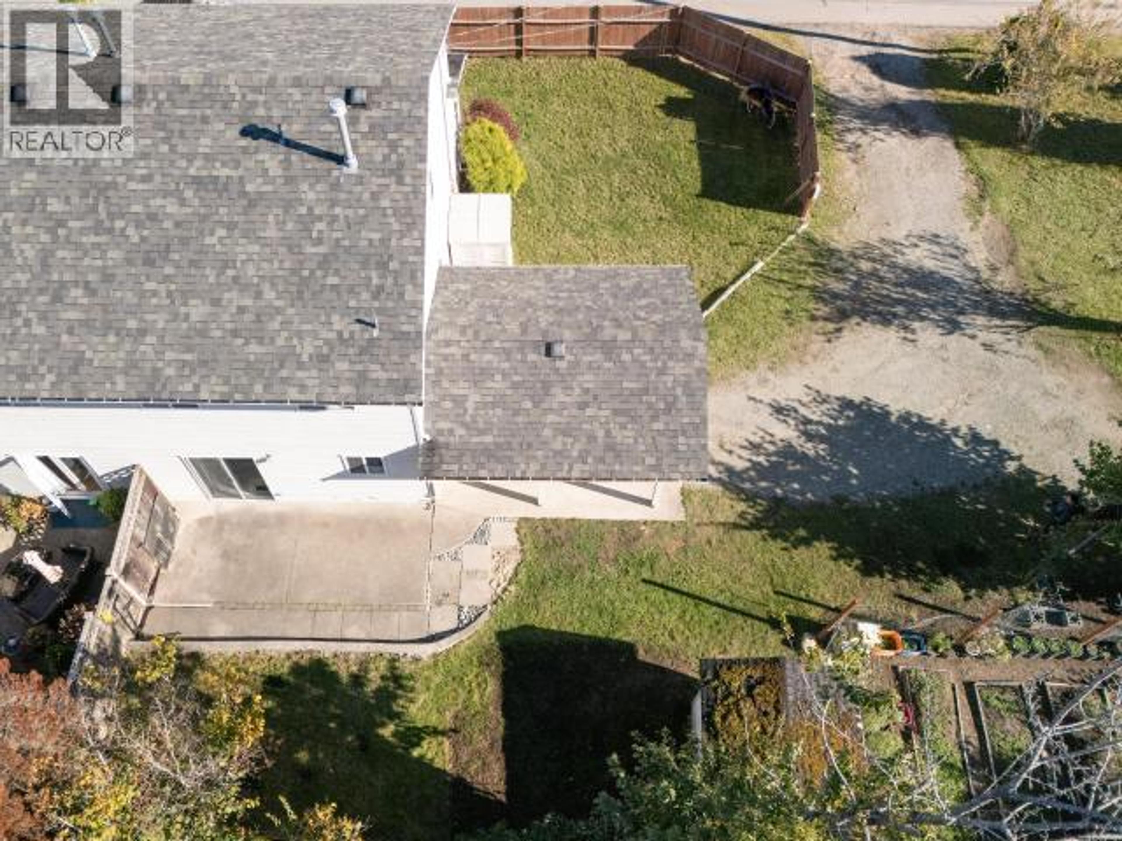 5399 MANSON AVE, Powell River - Exteriors - Drone/Aerial View - Photo 6