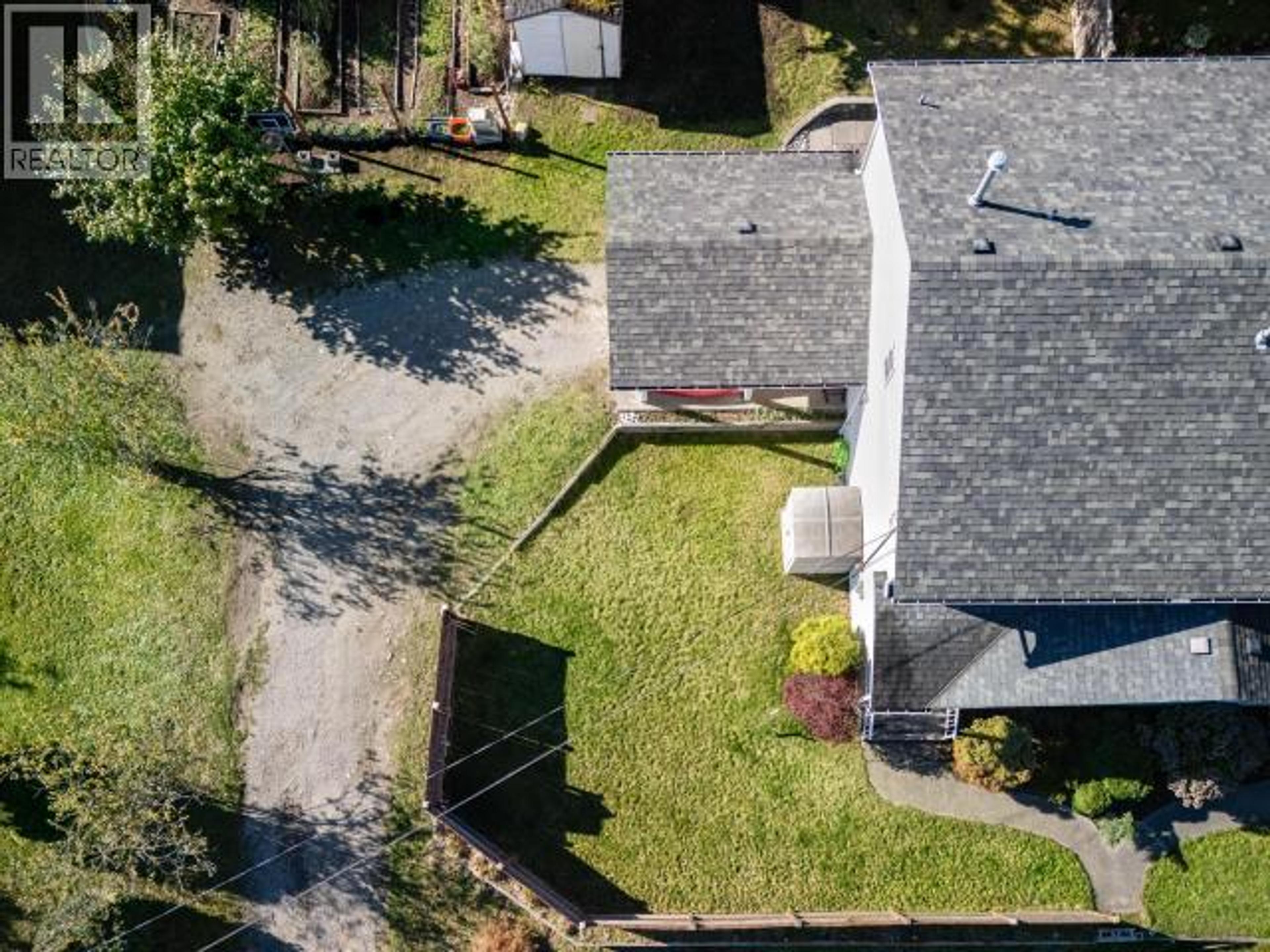 5399 MANSON AVE, Powell River - Exteriors - Drone/Aerial View - Photo 10
