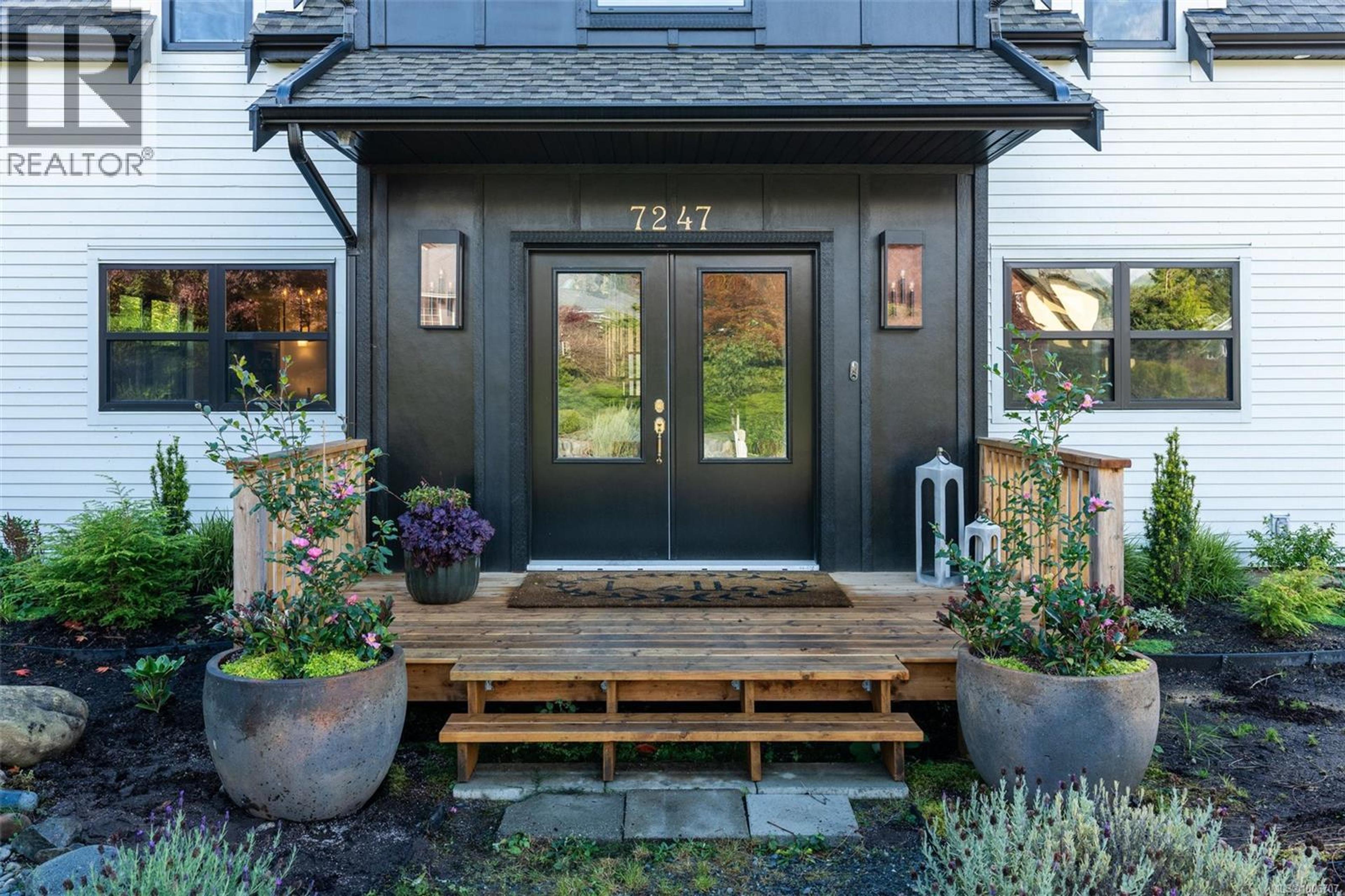 7247 Bethany Pl, Sooke - Exteriors - Photo 1