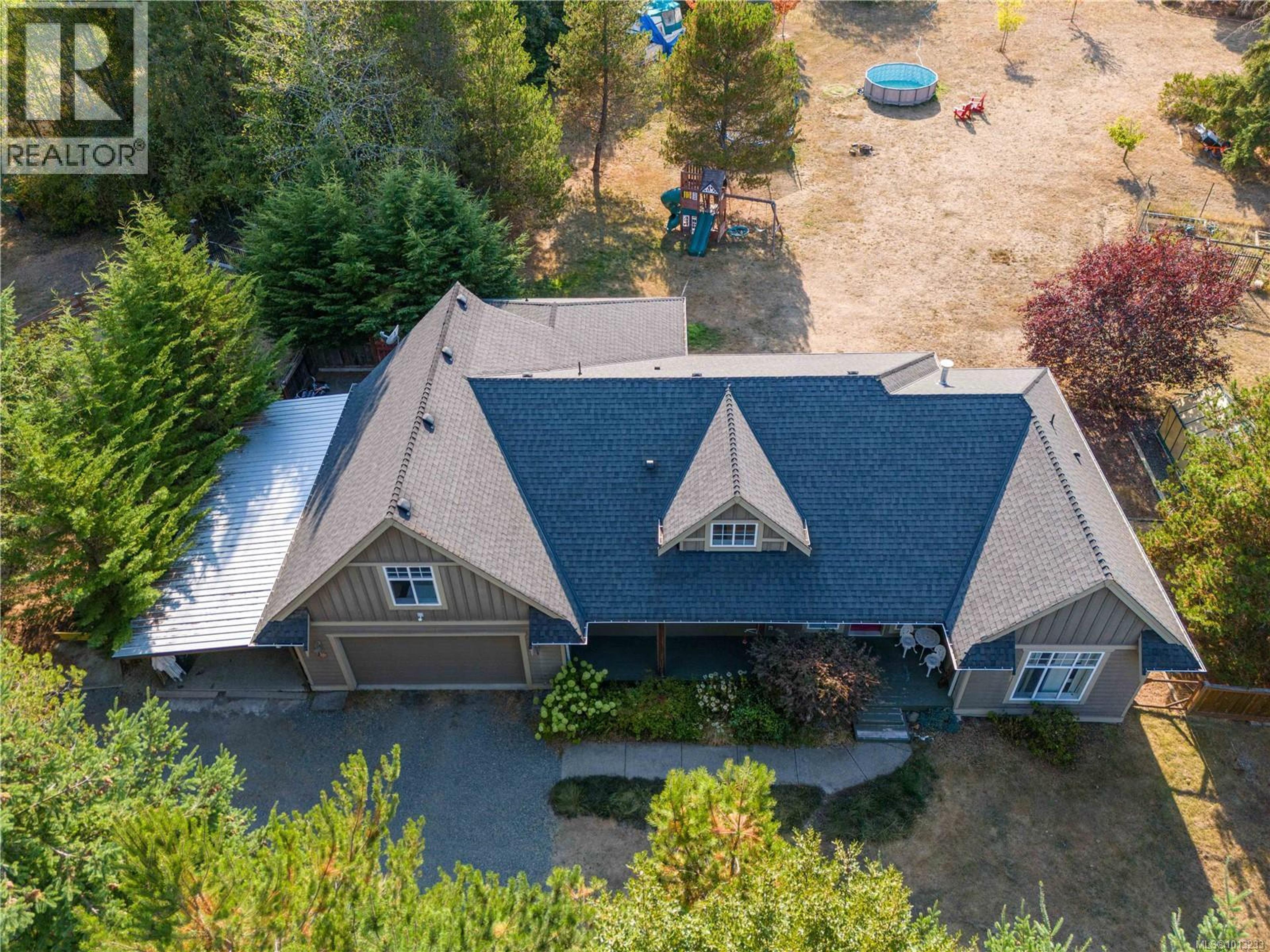1209 Courtney Rd, Errington - Exteriors - Drone/Aerial View - Photo 6
