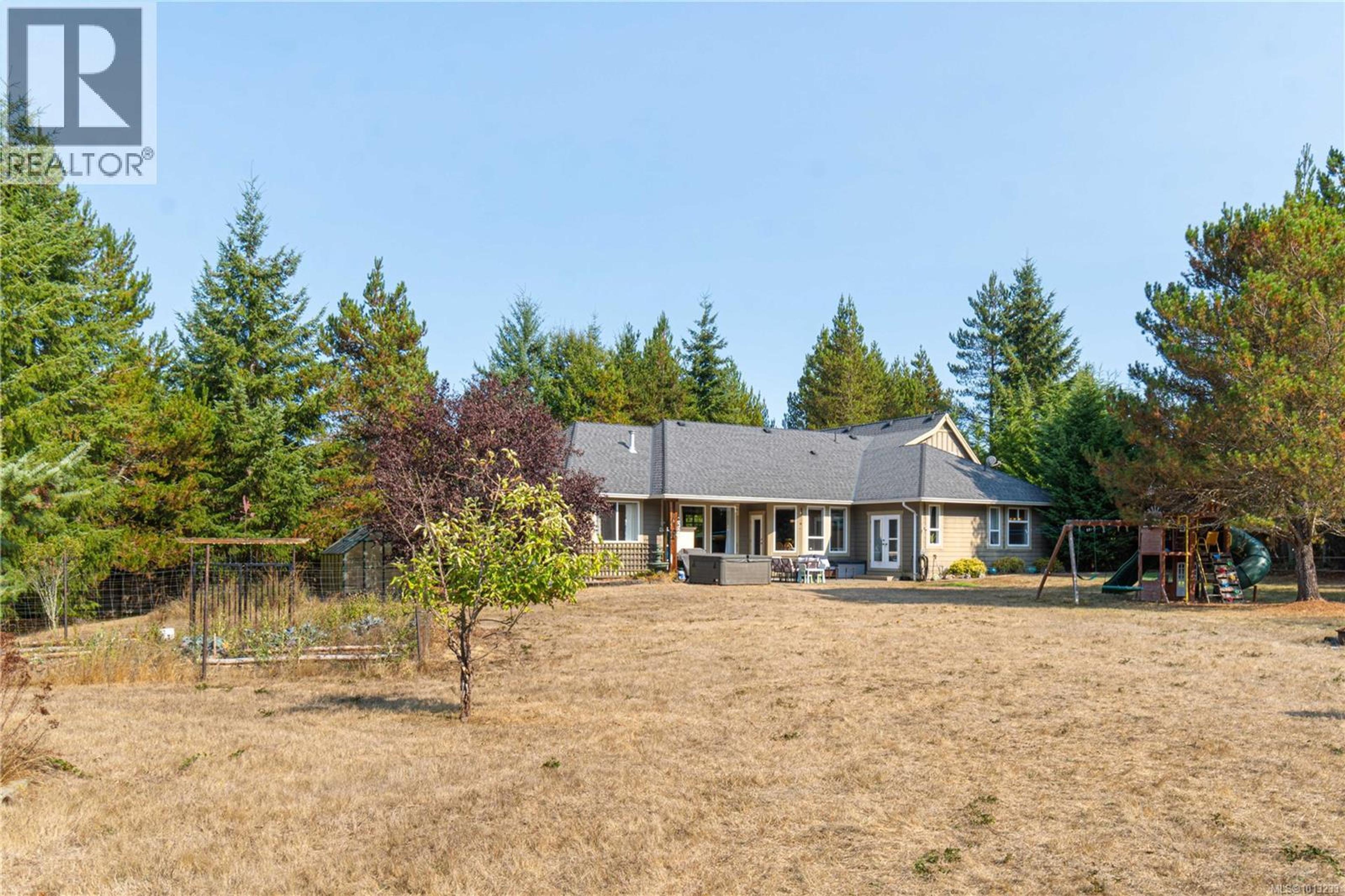 1209 Courtney Rd, Errington - Exteriors - Photo 16