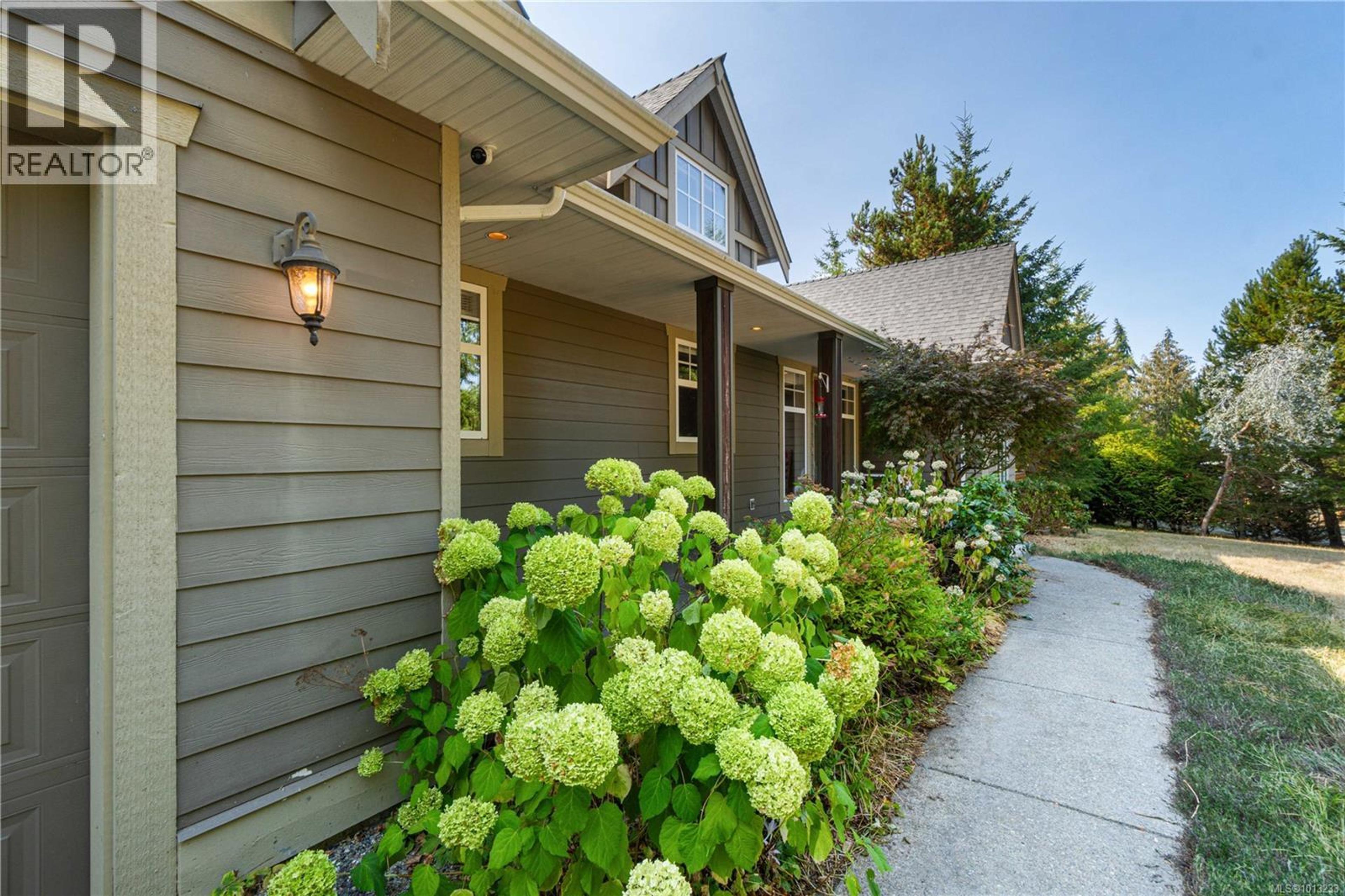 1209 Courtney Rd, Errington - Exteriors - Photo 19