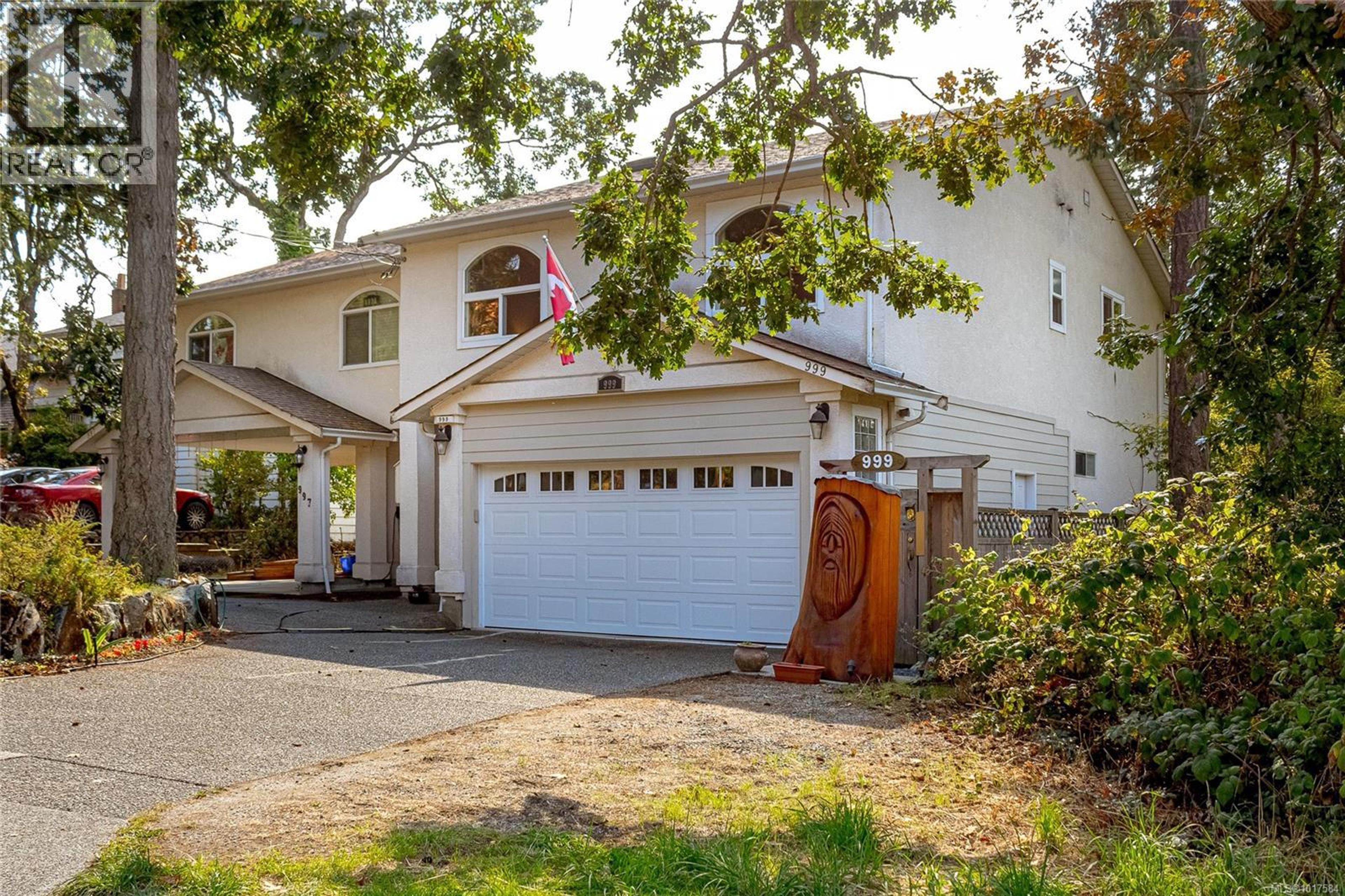 999 Admirals Rd, Esquimalt - Exteriors - Photo 1