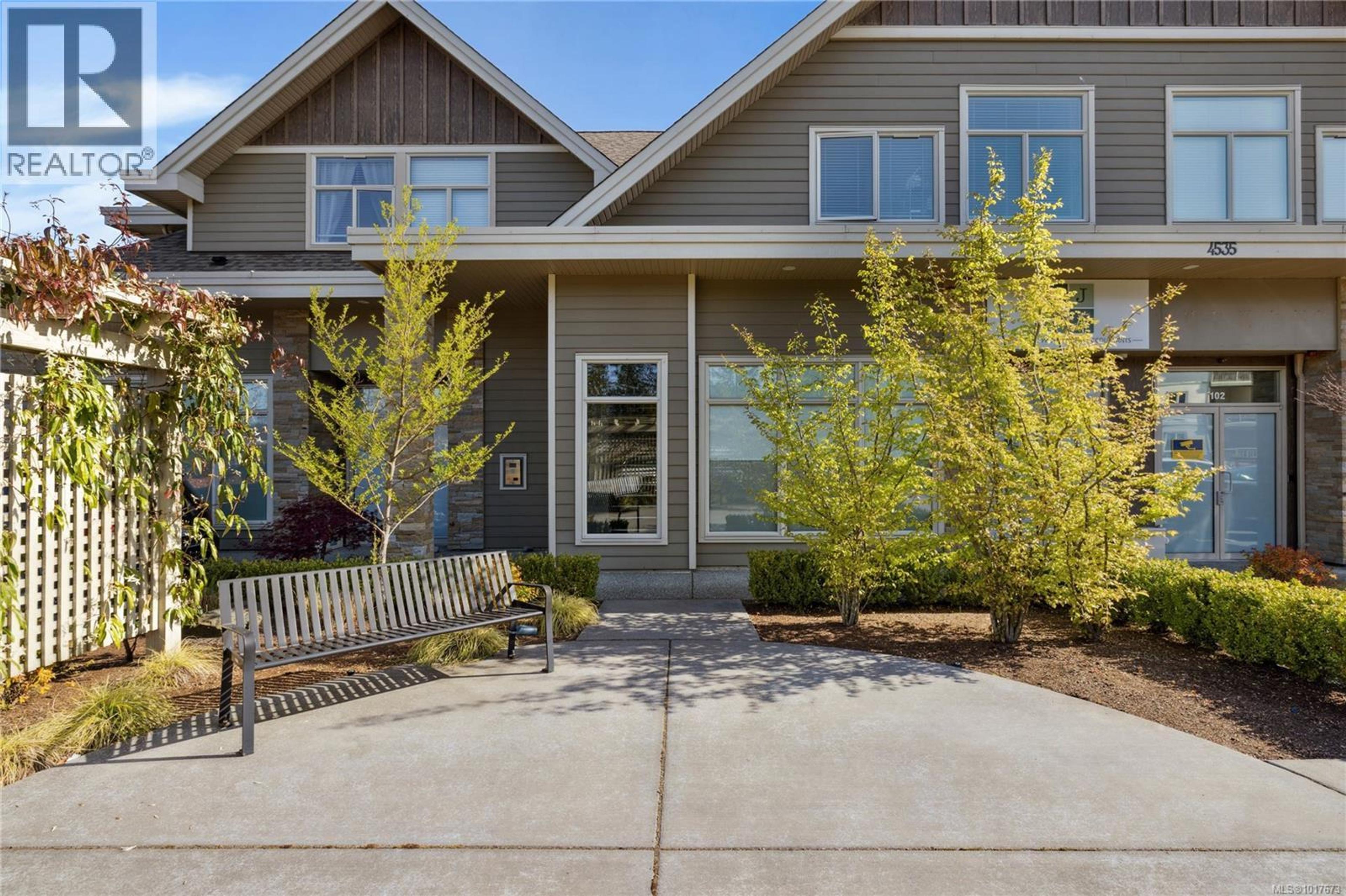 4535 Uplands Dr, Nanaimo - Exteriors - Photo 5