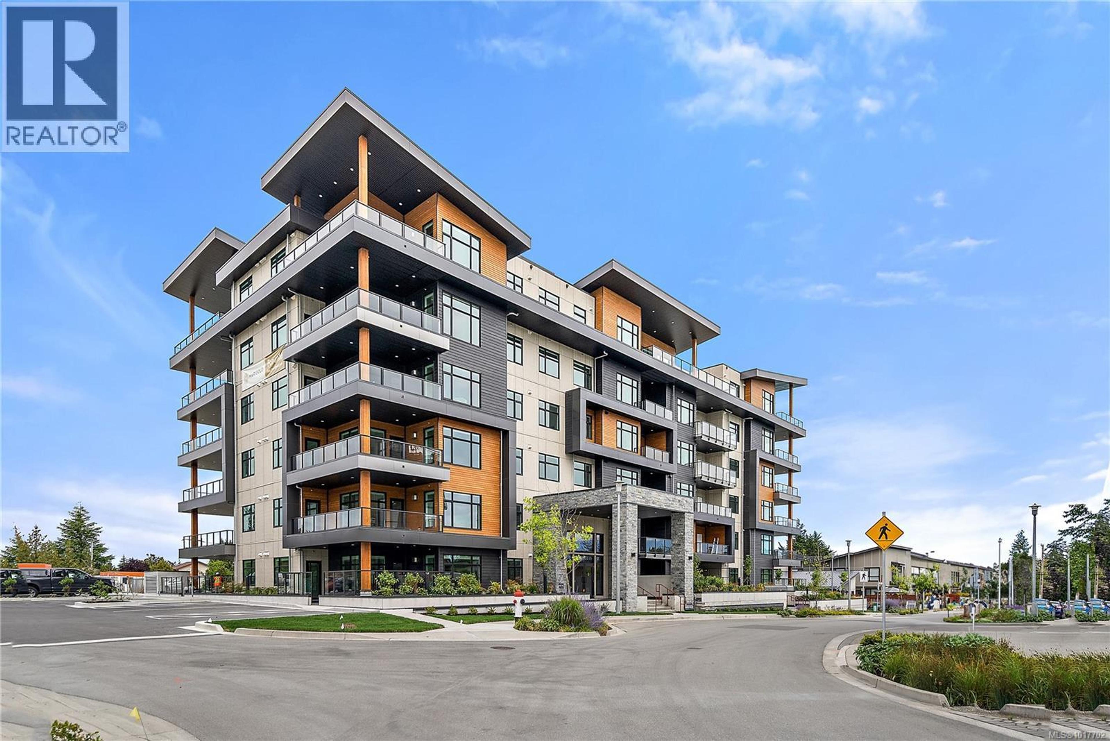 2520 Hackett Cres, Central Saanich - Exteriors - Full Complex View - Photo 10