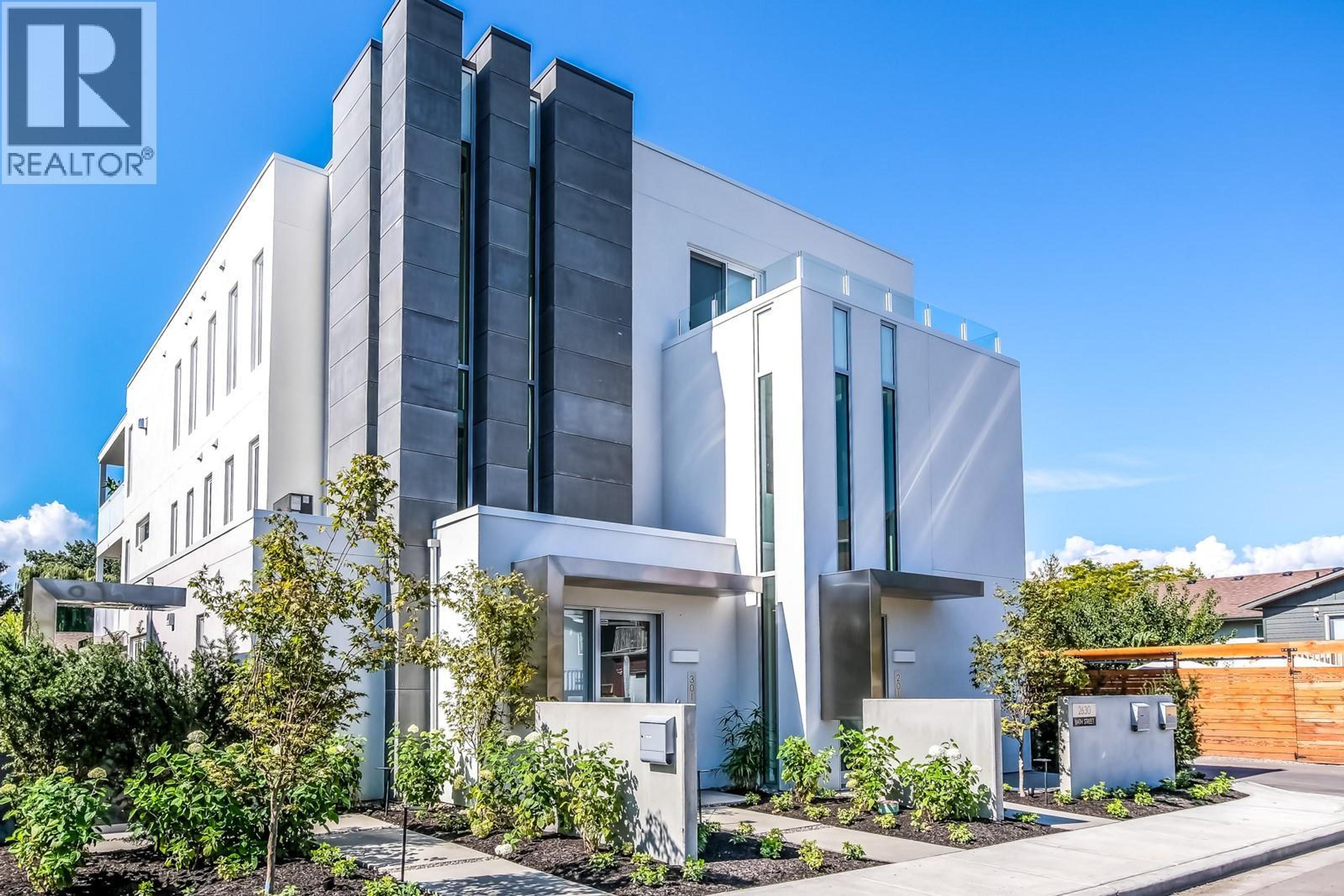 2630 Bath Street, Kelowna - Exteriors - Full Complex View - Photo 2