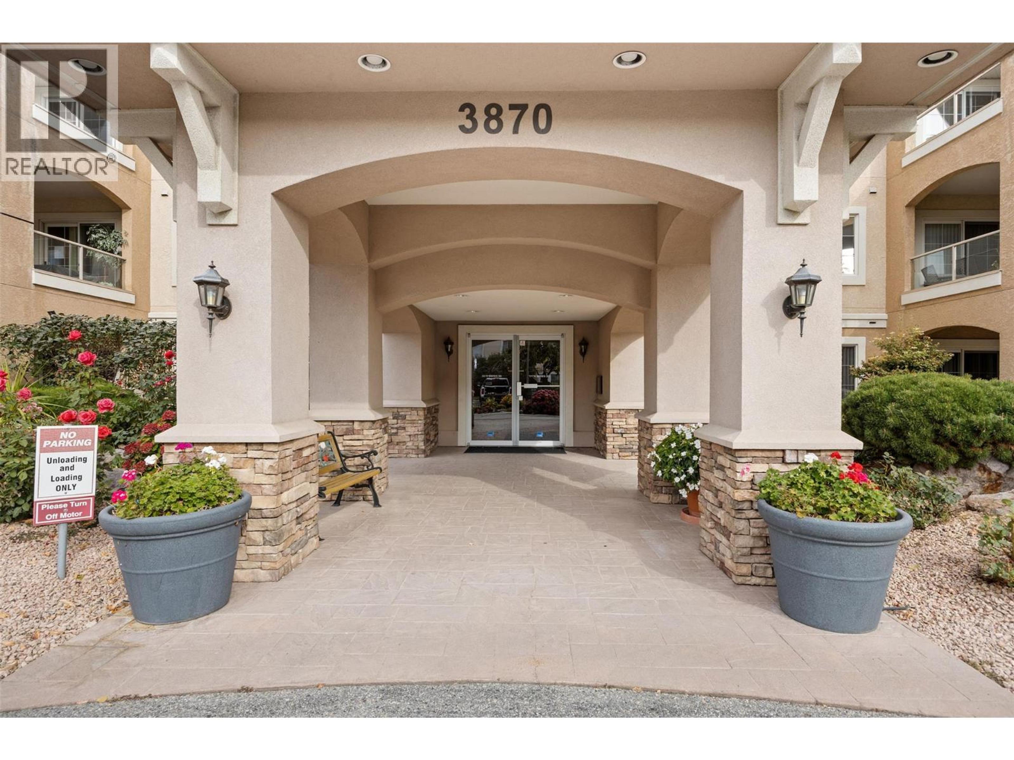 3890 Brown Road, West Kelowna - Exteriors - Photo 7