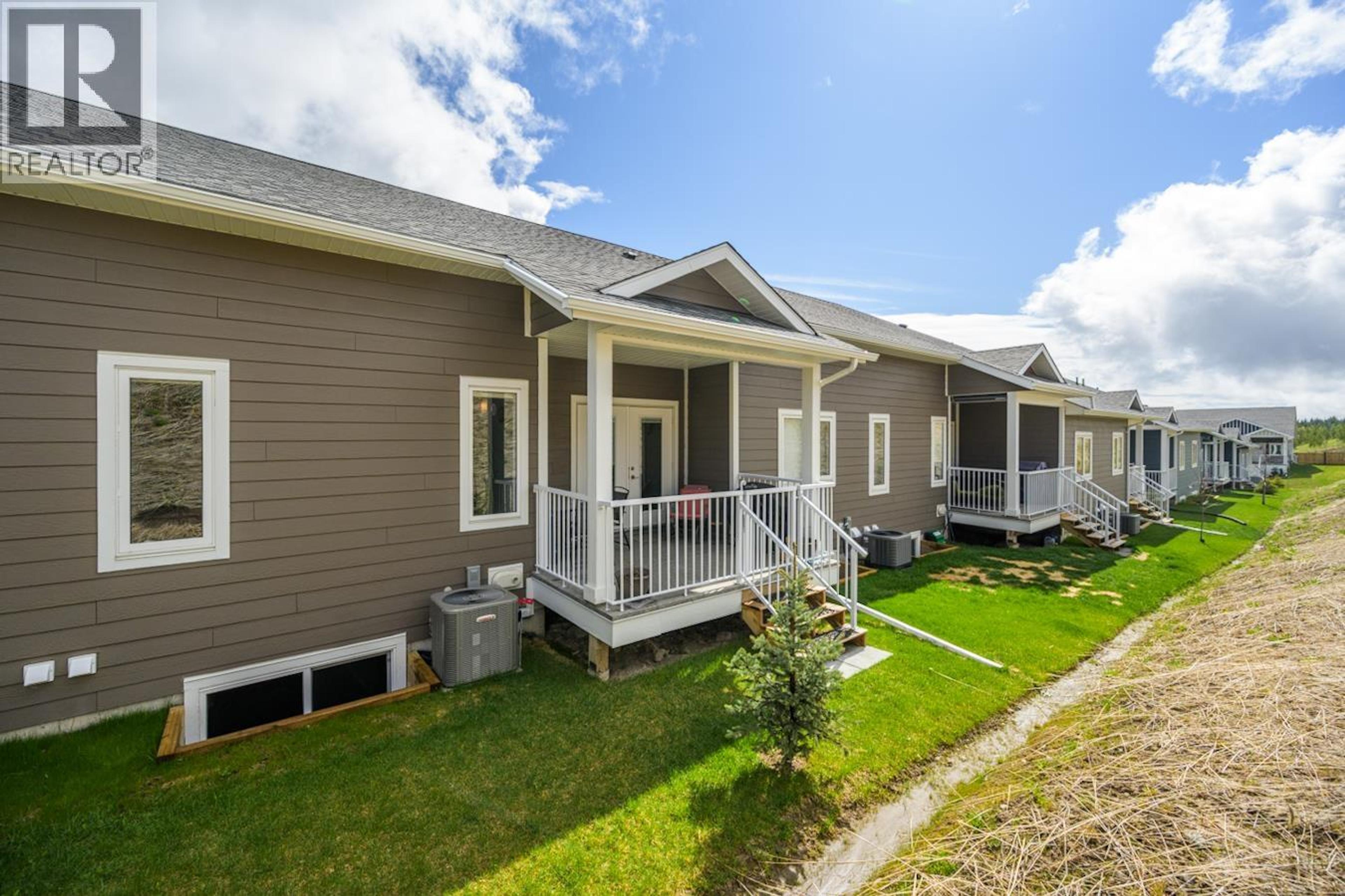 2425 ROWE STREET, Prince George - Exteriors - Full Complex View - Photo 2