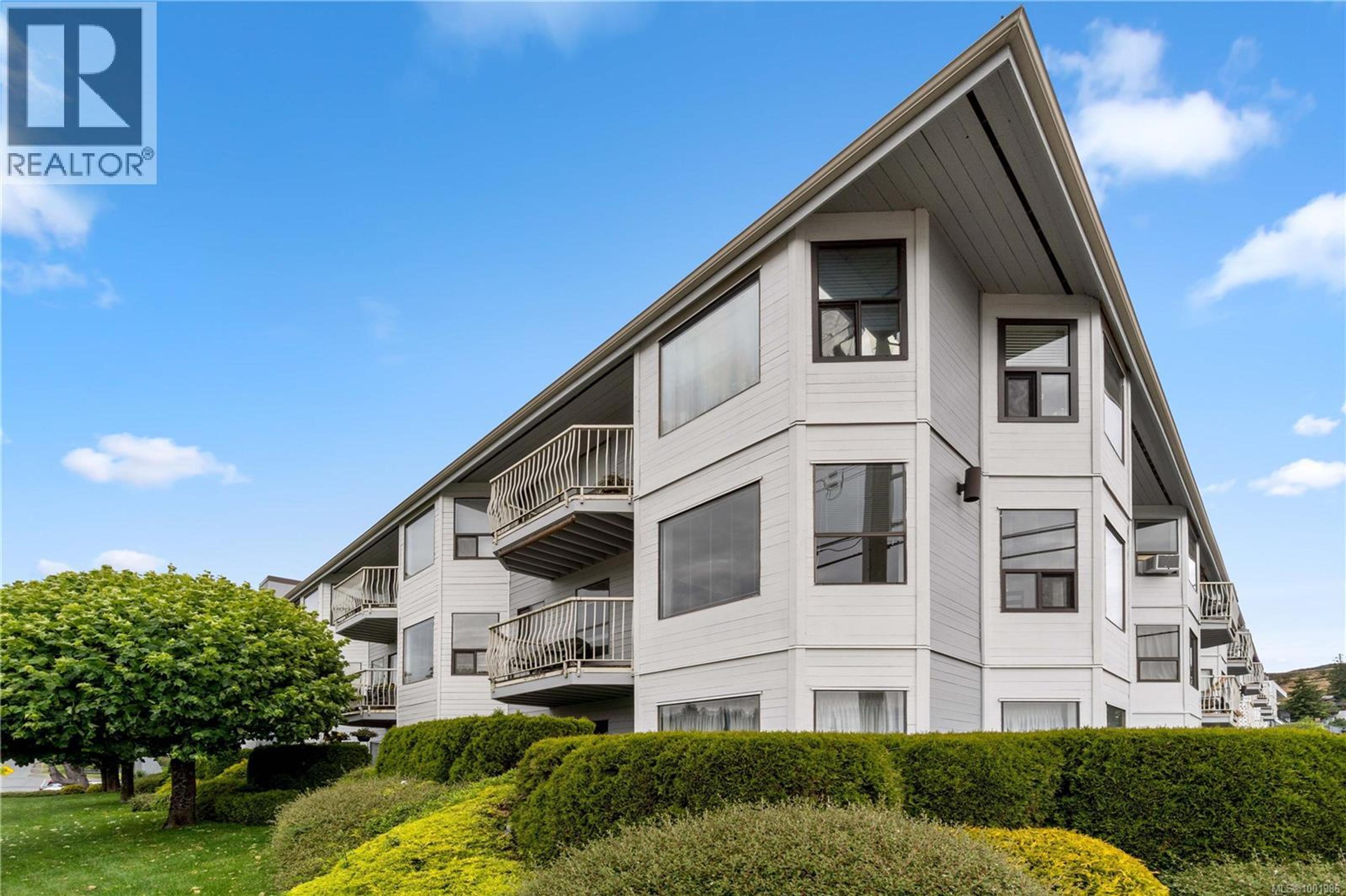 2815 Departure Bay Rd, Nanaimo - Exteriors - Photo 3