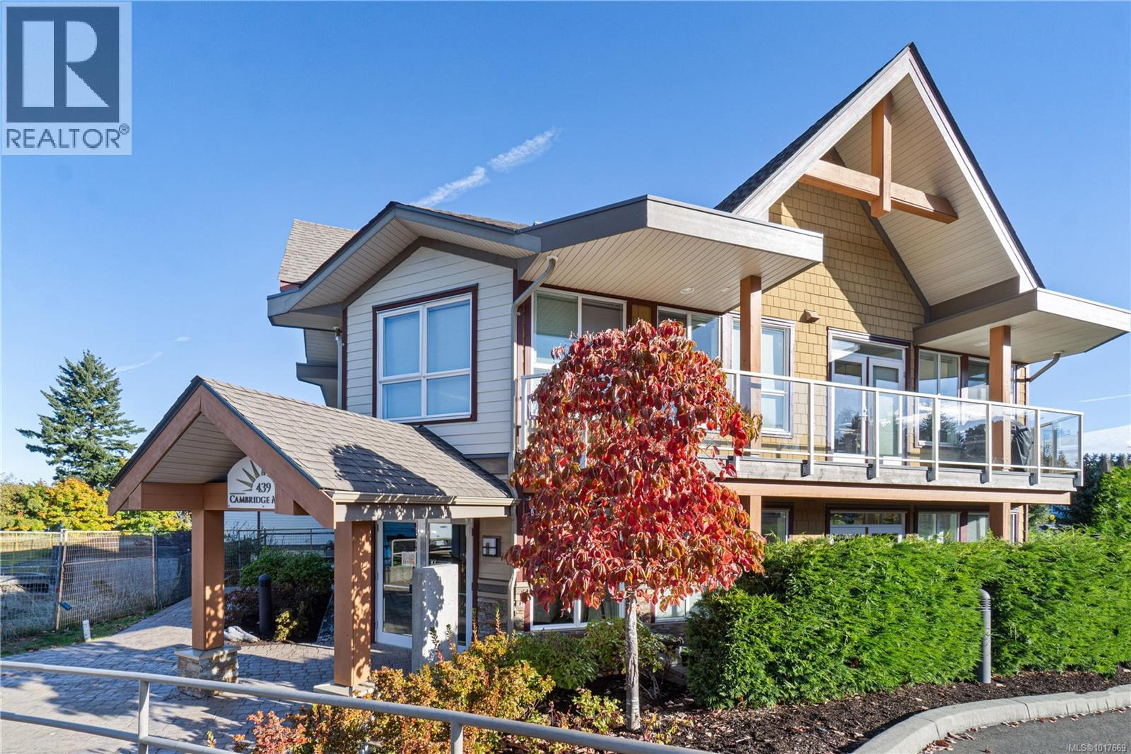 439 College Rd, Qualicum Beach - Exteriors - Photo 1