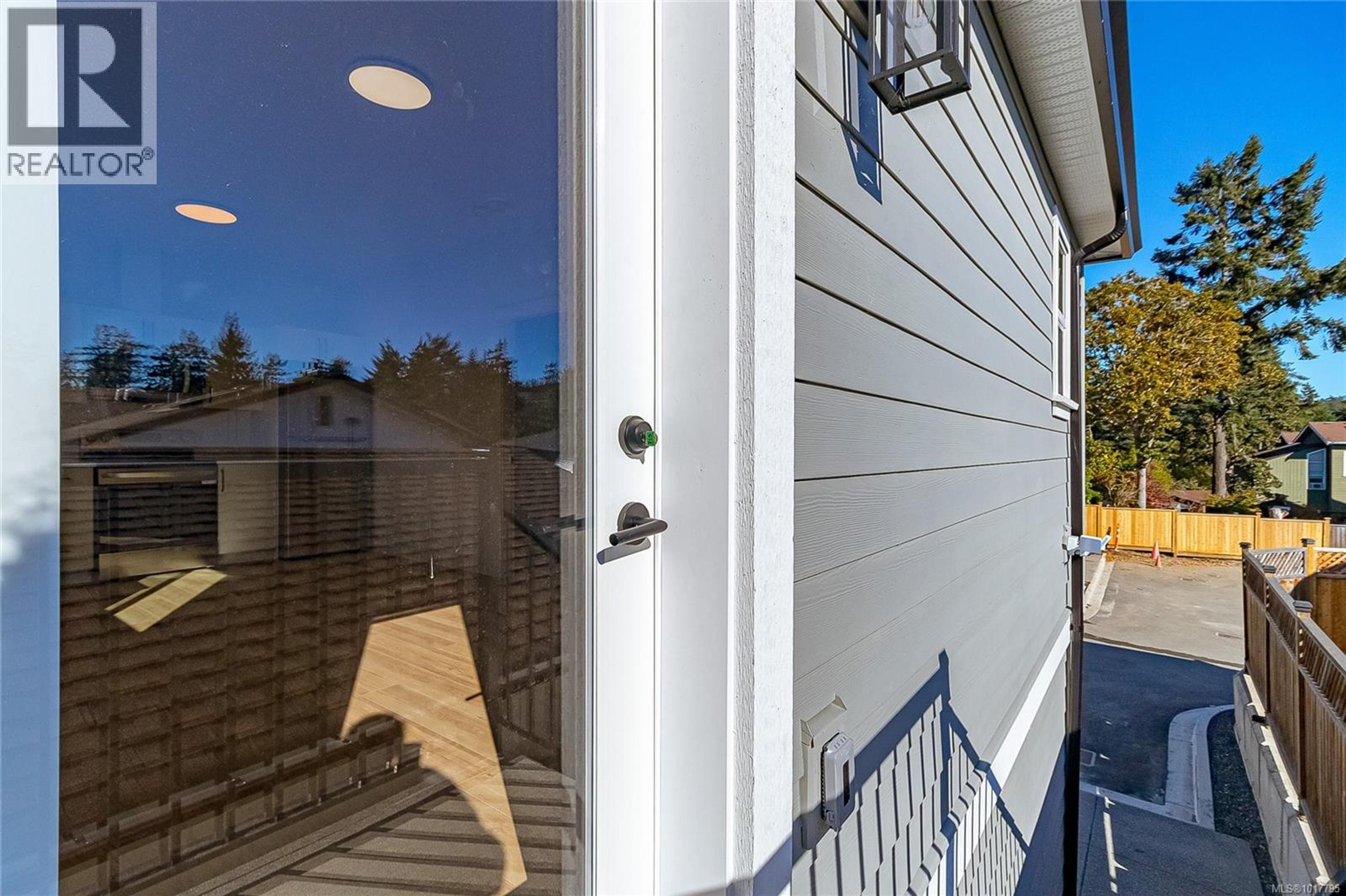 658 Wisteria Ridge, Langford - Exteriors - Photo 3