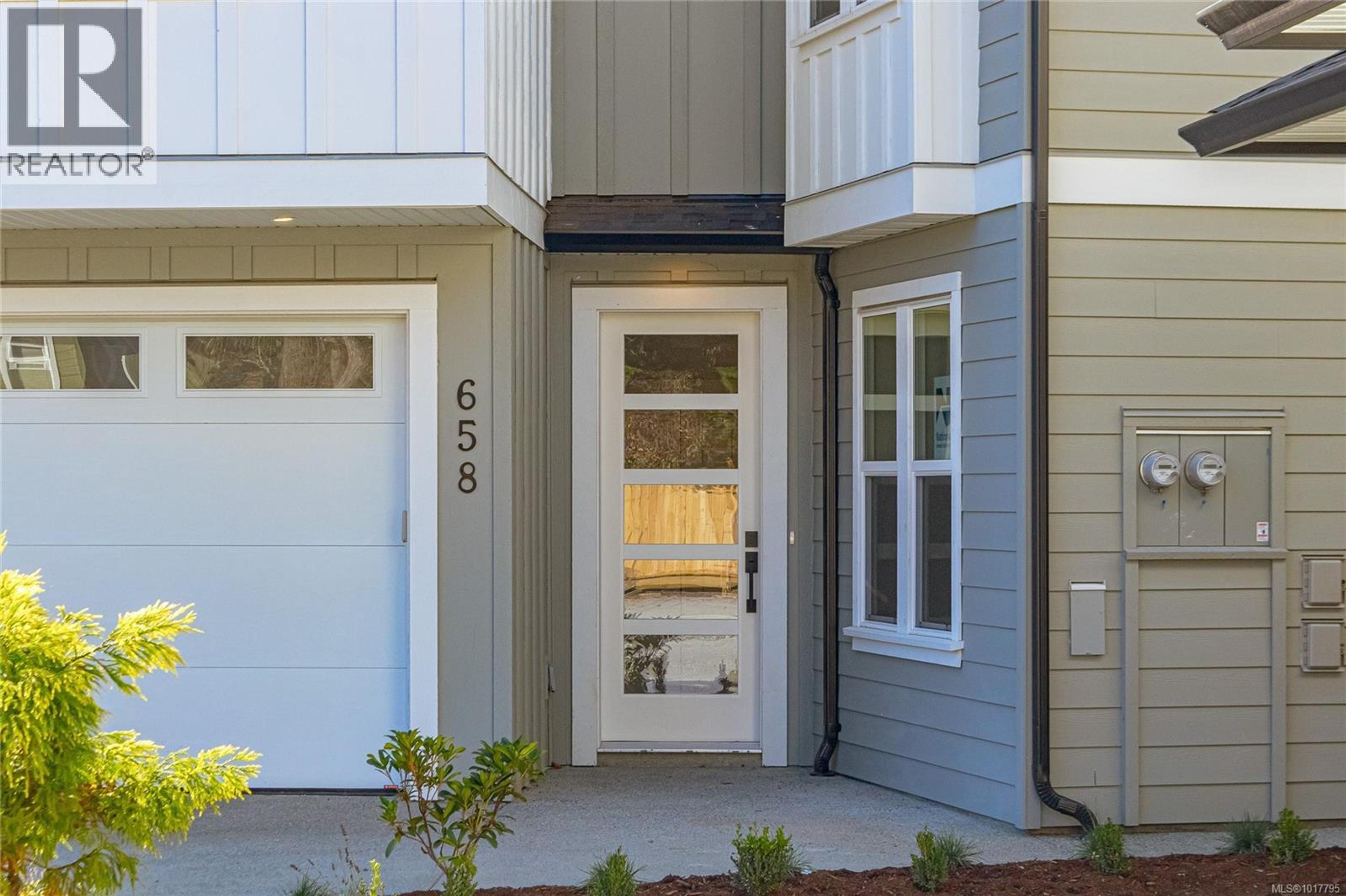 658 Wisteria Ridge, Langford - Exteriors - Photo 8