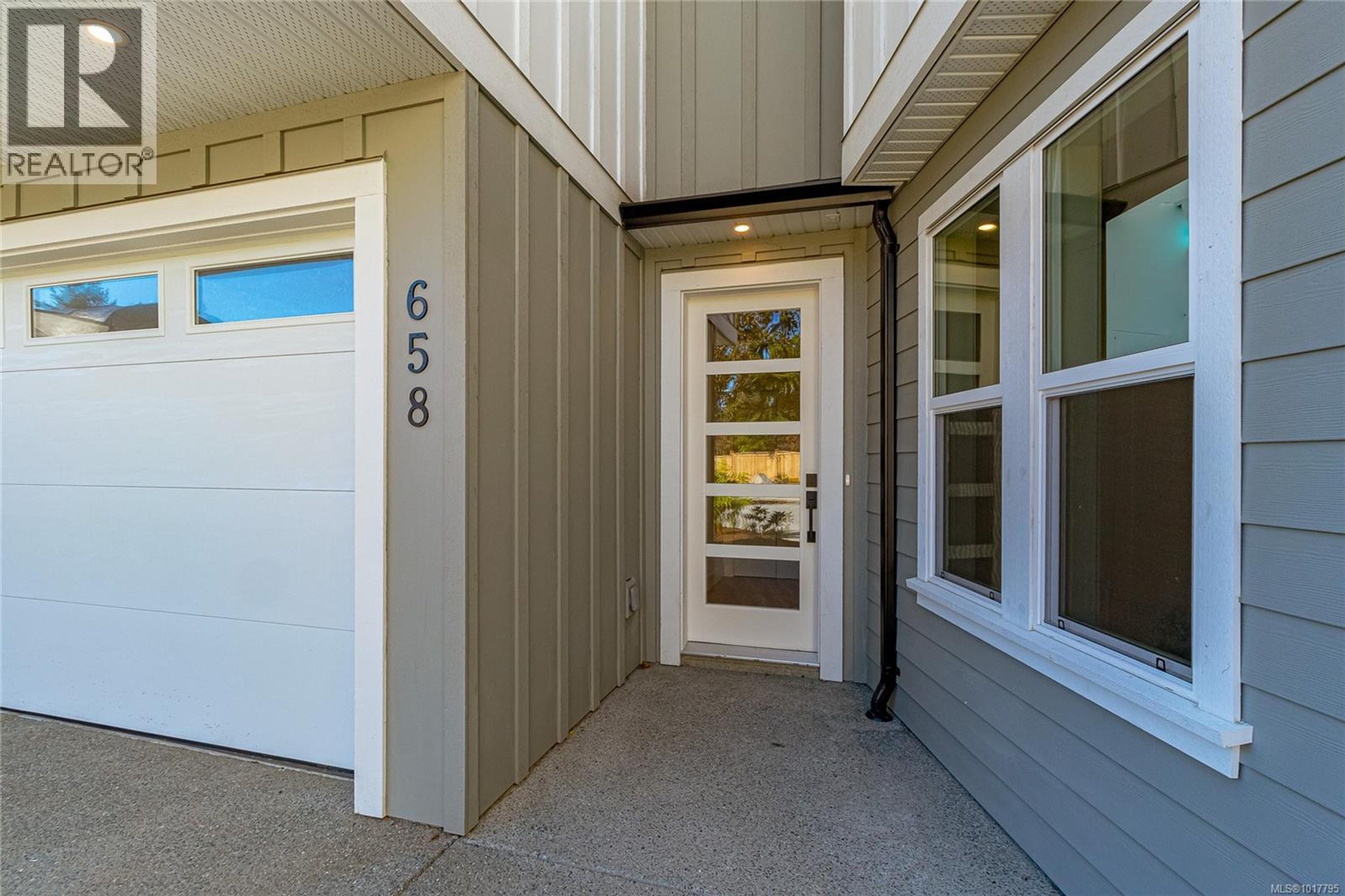 658 Wisteria Ridge, Langford - Exteriors - Photo 9