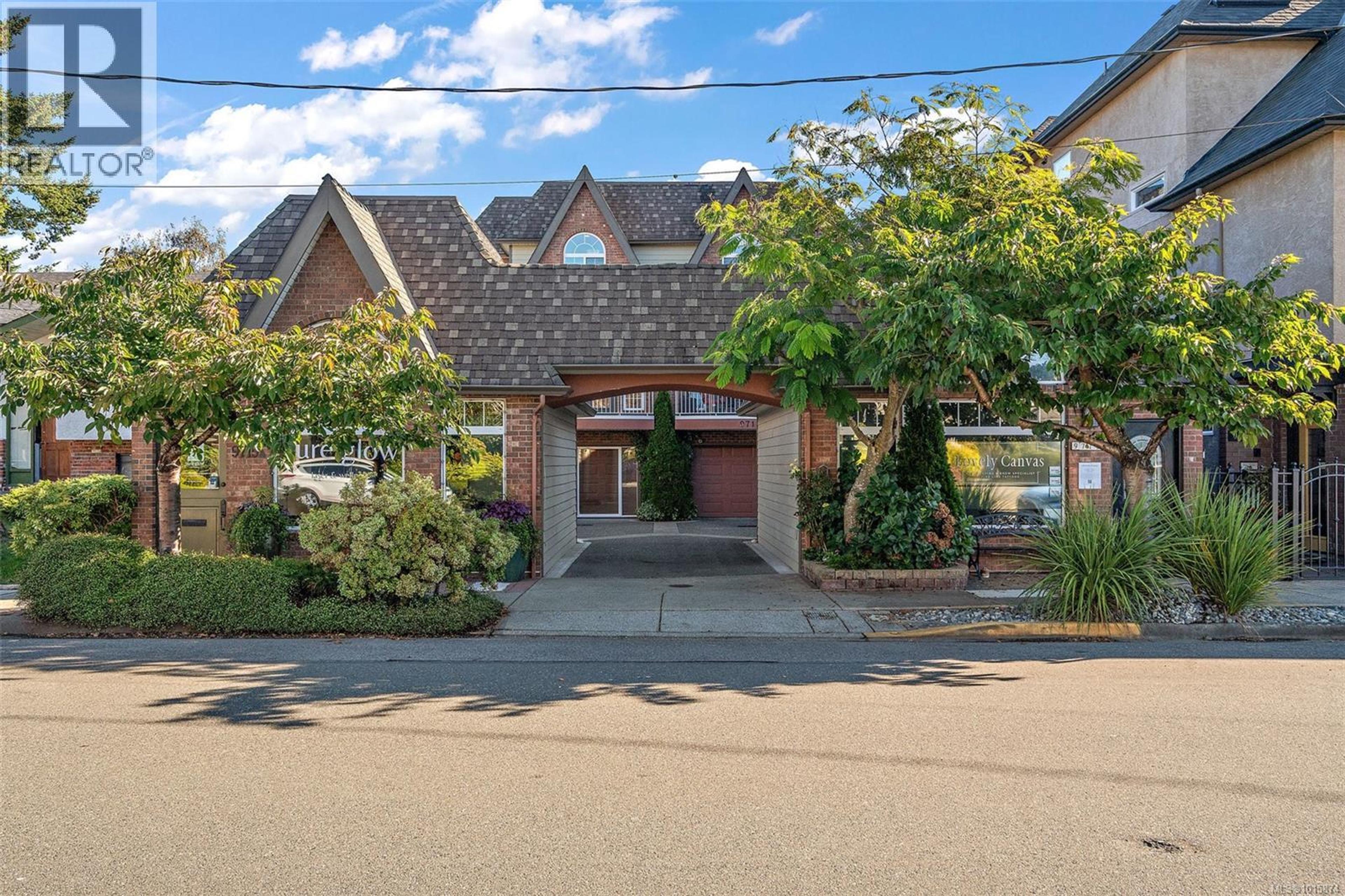 9715 Second St, Sidney - Exteriors - Full Complex View - Photo 2