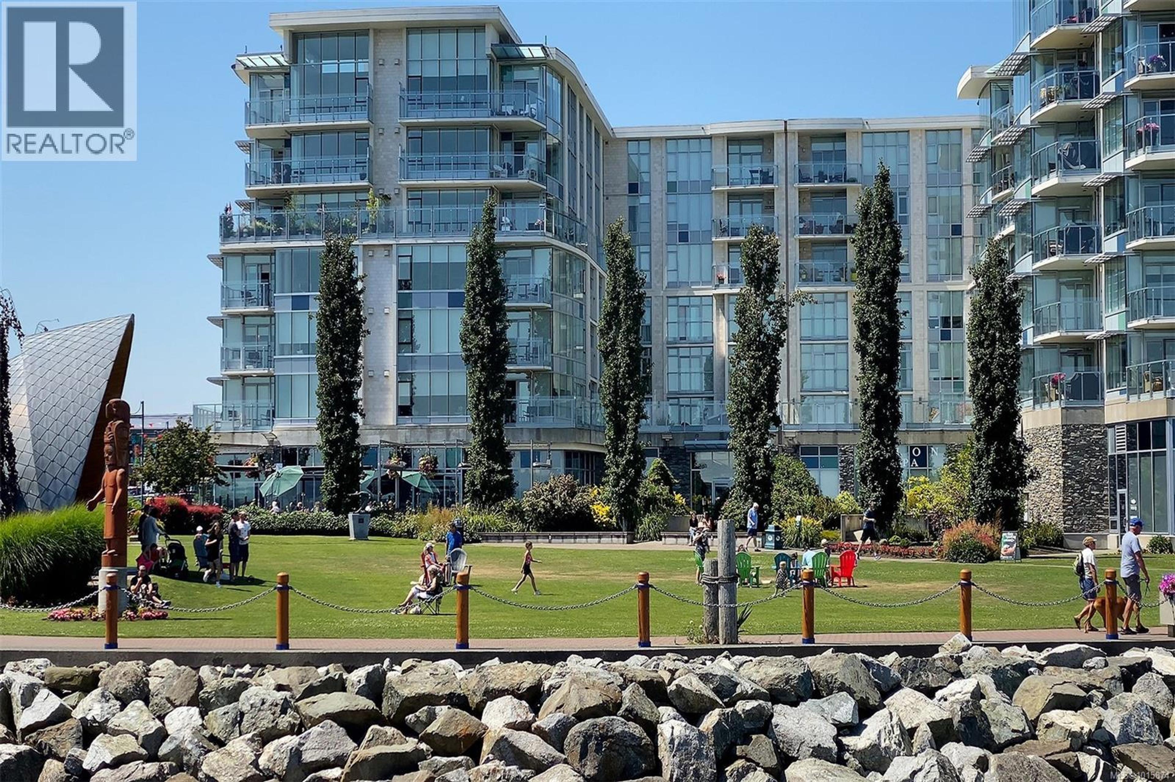 9715 Second St, Sidney - Exteriors - Full Complex View - Photo 10