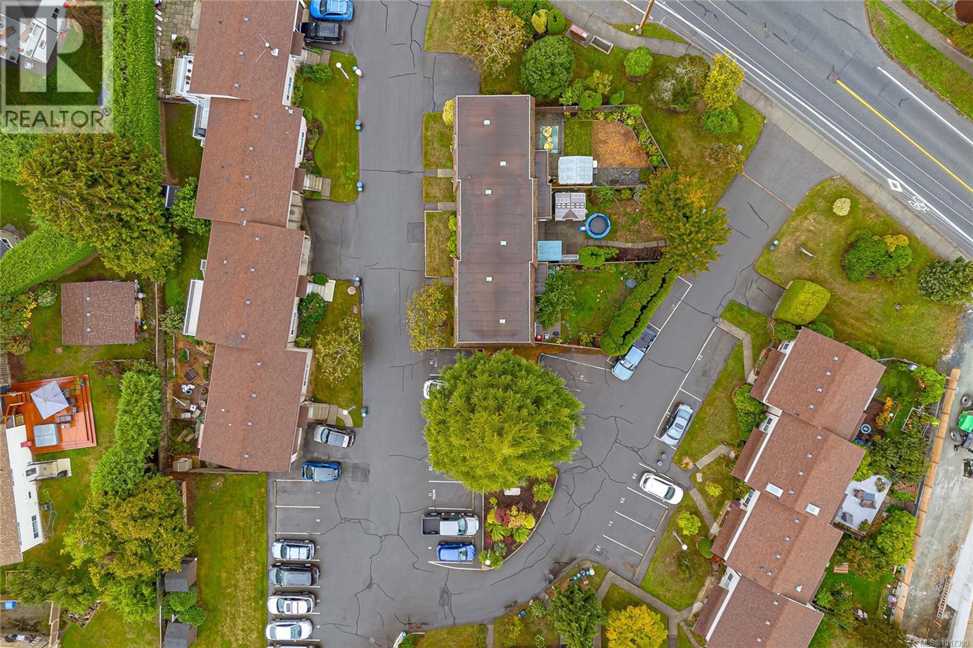 7675 East Saanich Rd, Central Saanich - Exteriors - Full Complex View, Drone/Aerial View - Photo 6
