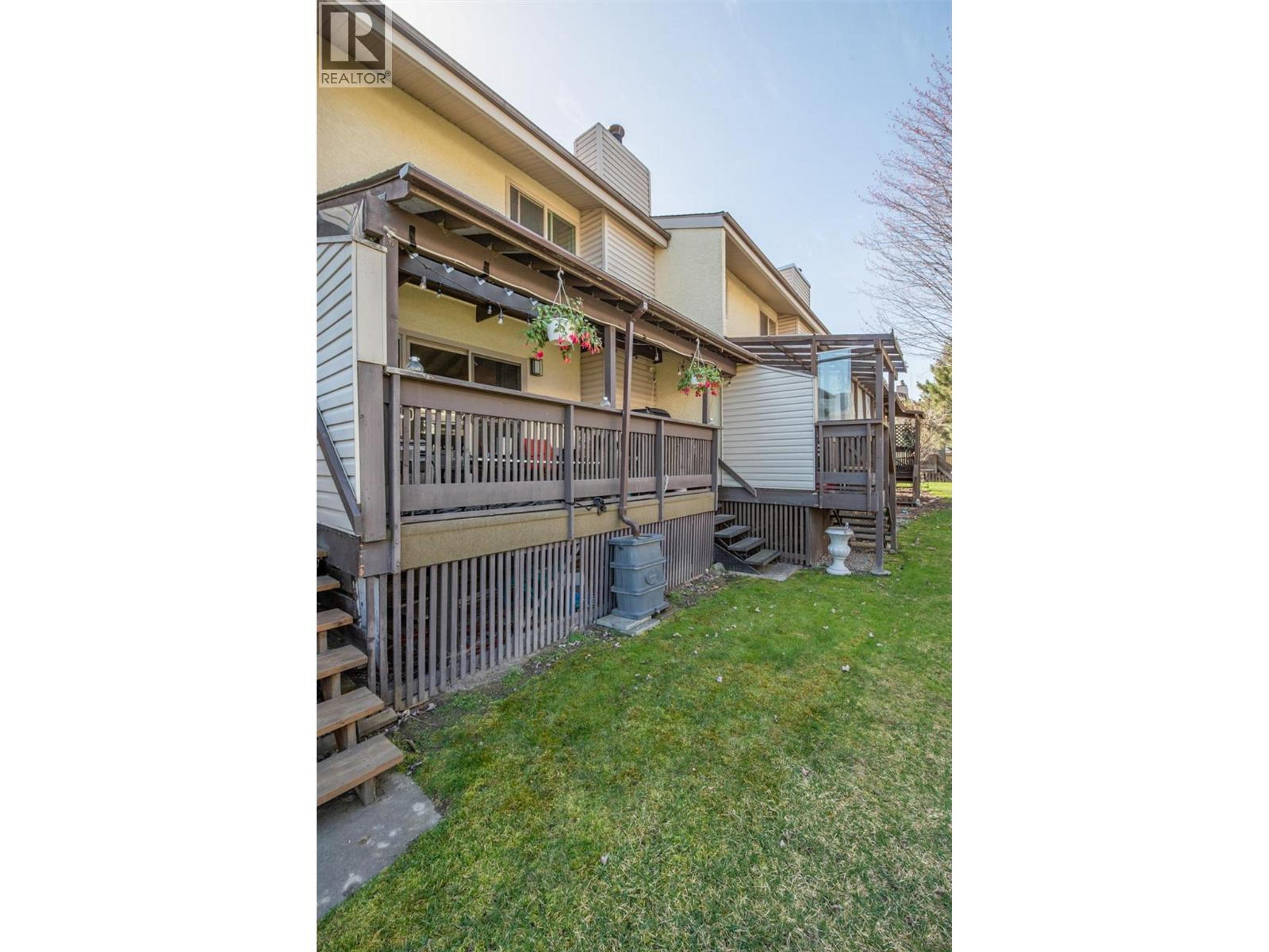 315 Primrose Road, Kelowna - Exteriors - Photo 4