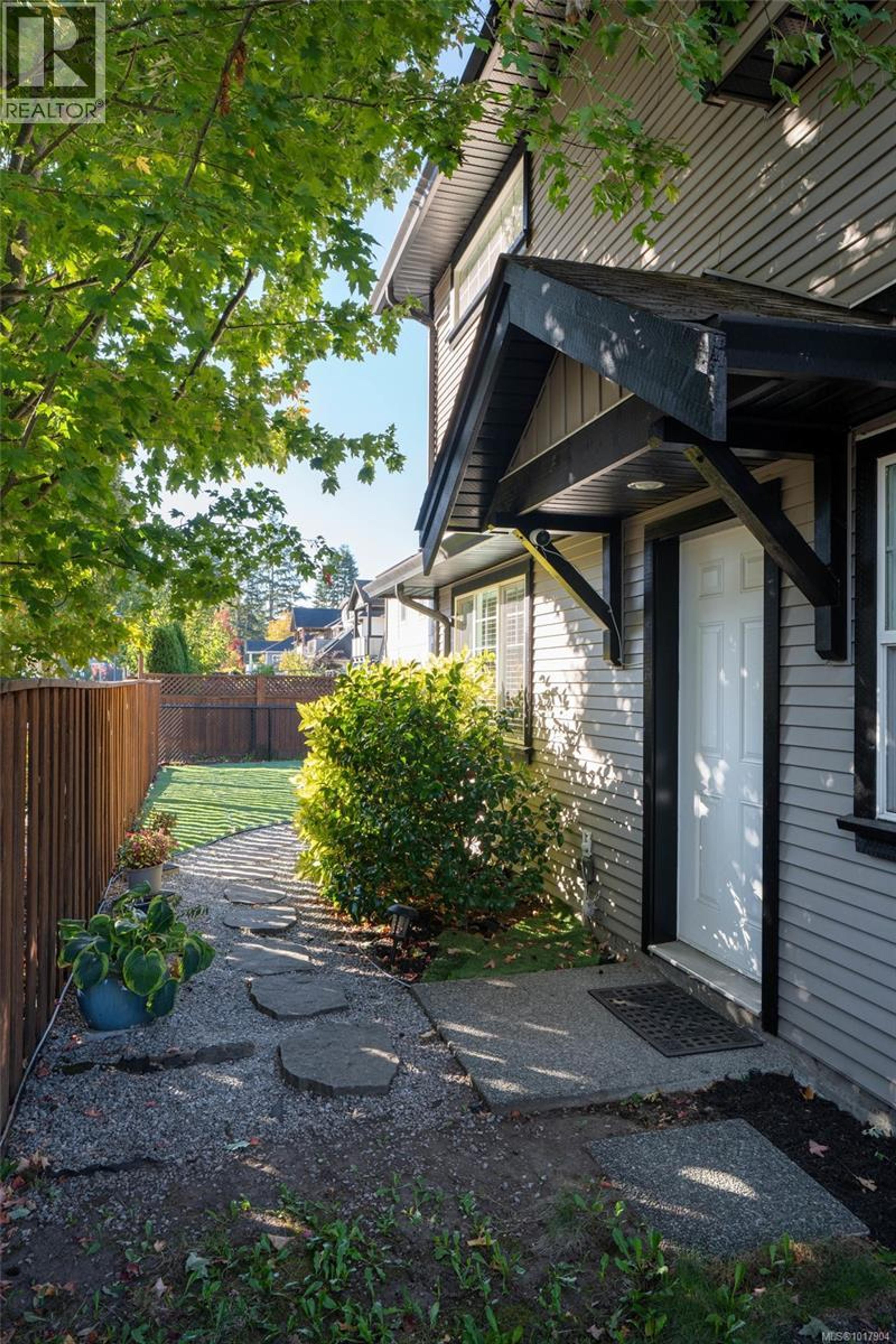 3448 Happy Valley Rd, Langford - Exteriors - Photo 3