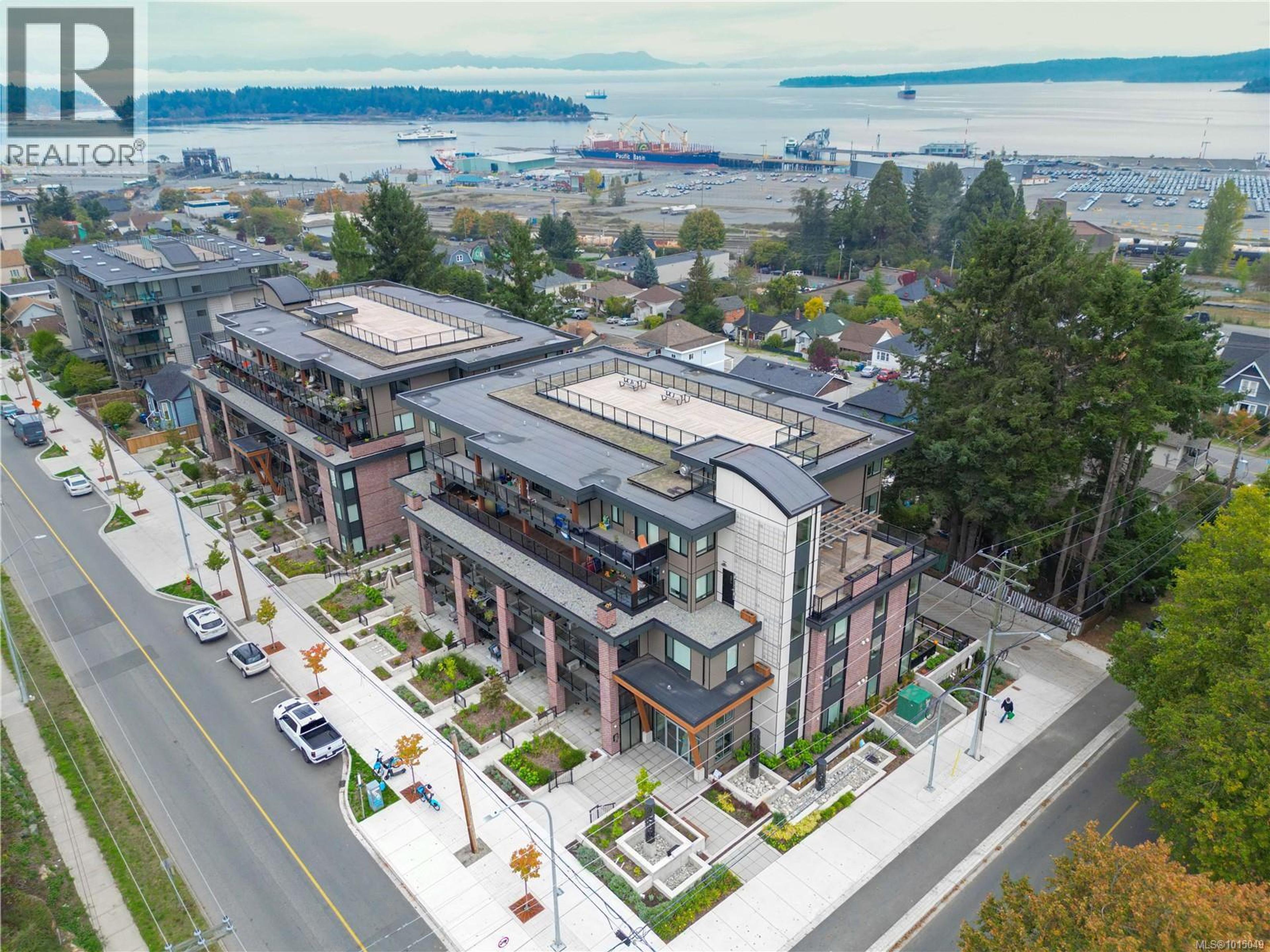 147 Haliburton St, Nanaimo - Exteriors - Full Complex View, Drone/Aerial View - Photo 3