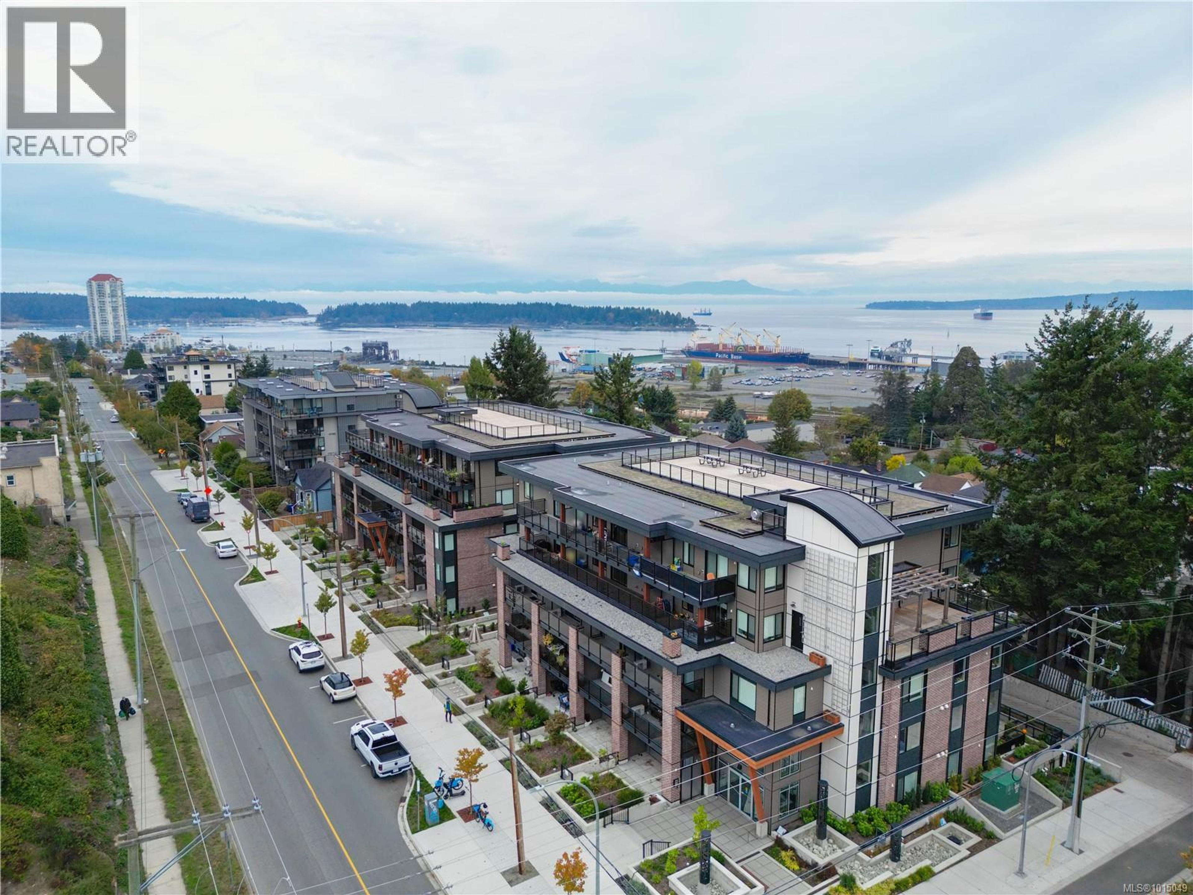 147 Haliburton St, Nanaimo - Exteriors - Full Complex View, Drone/Aerial View - Photo 6