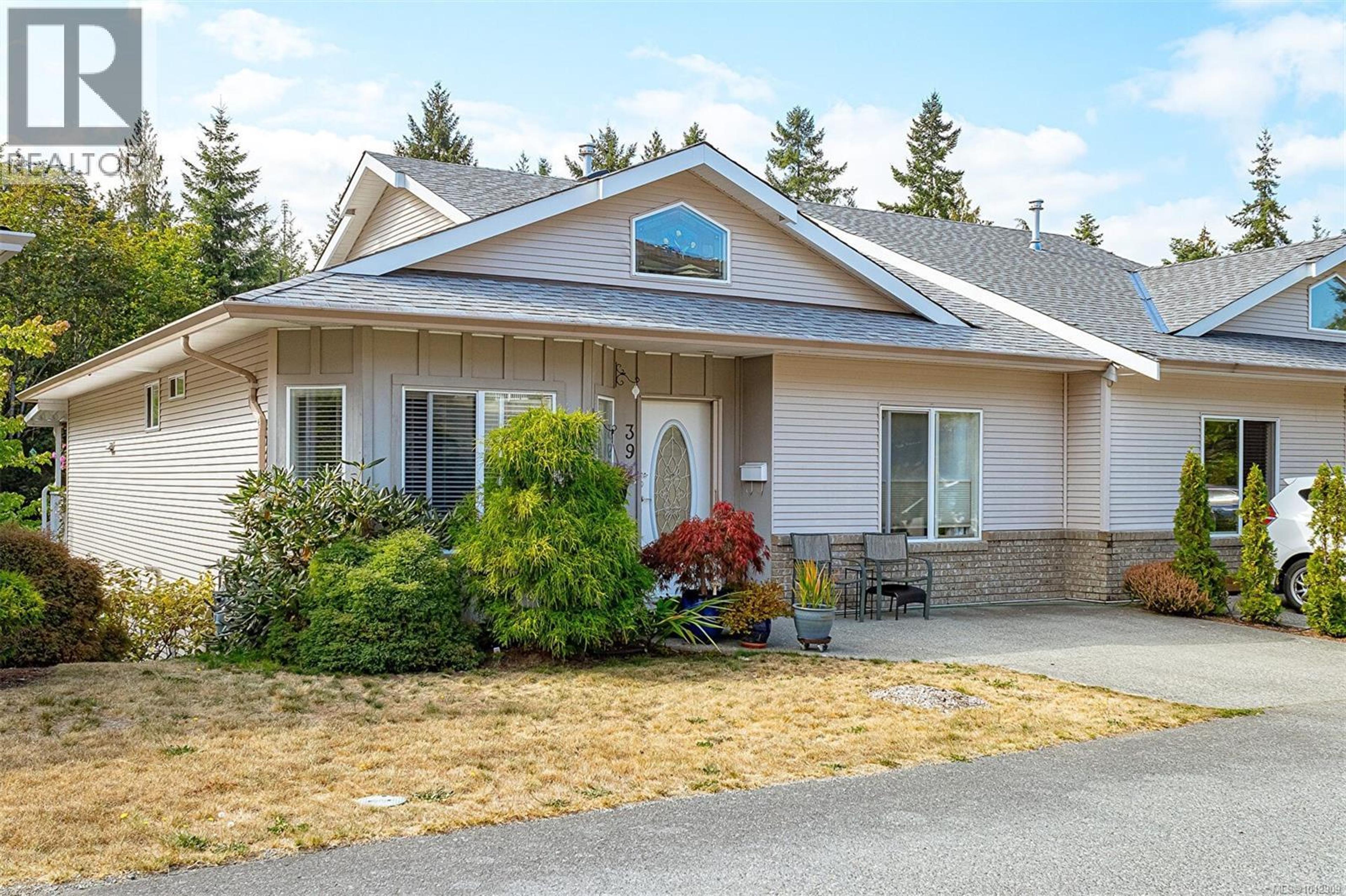 1150 Walkem Rd, Ladysmith - Exteriors - Photo 5