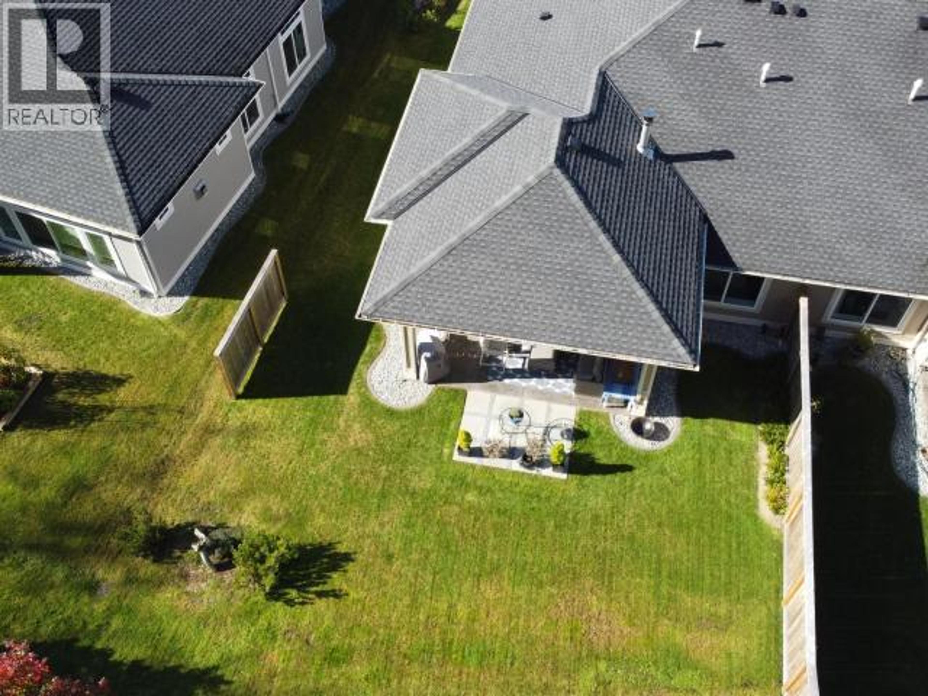 4060 SATURNA AVE, Powell River - Exteriors - Drone/Aerial View - Photo 1