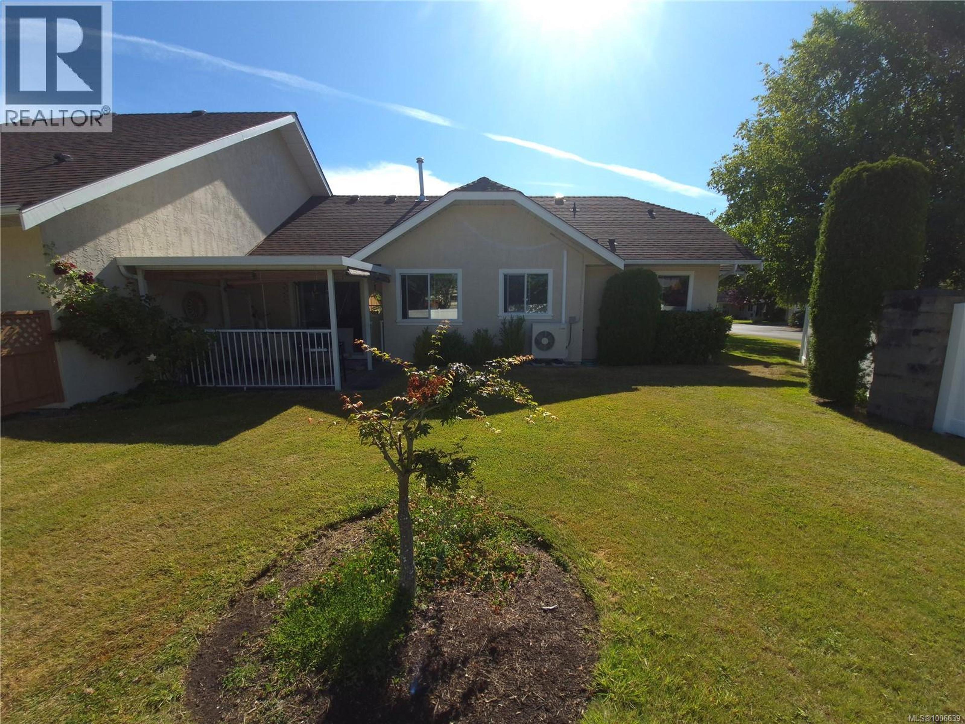 635 Blenkin Ave, Parksville - Exteriors - Photo 2