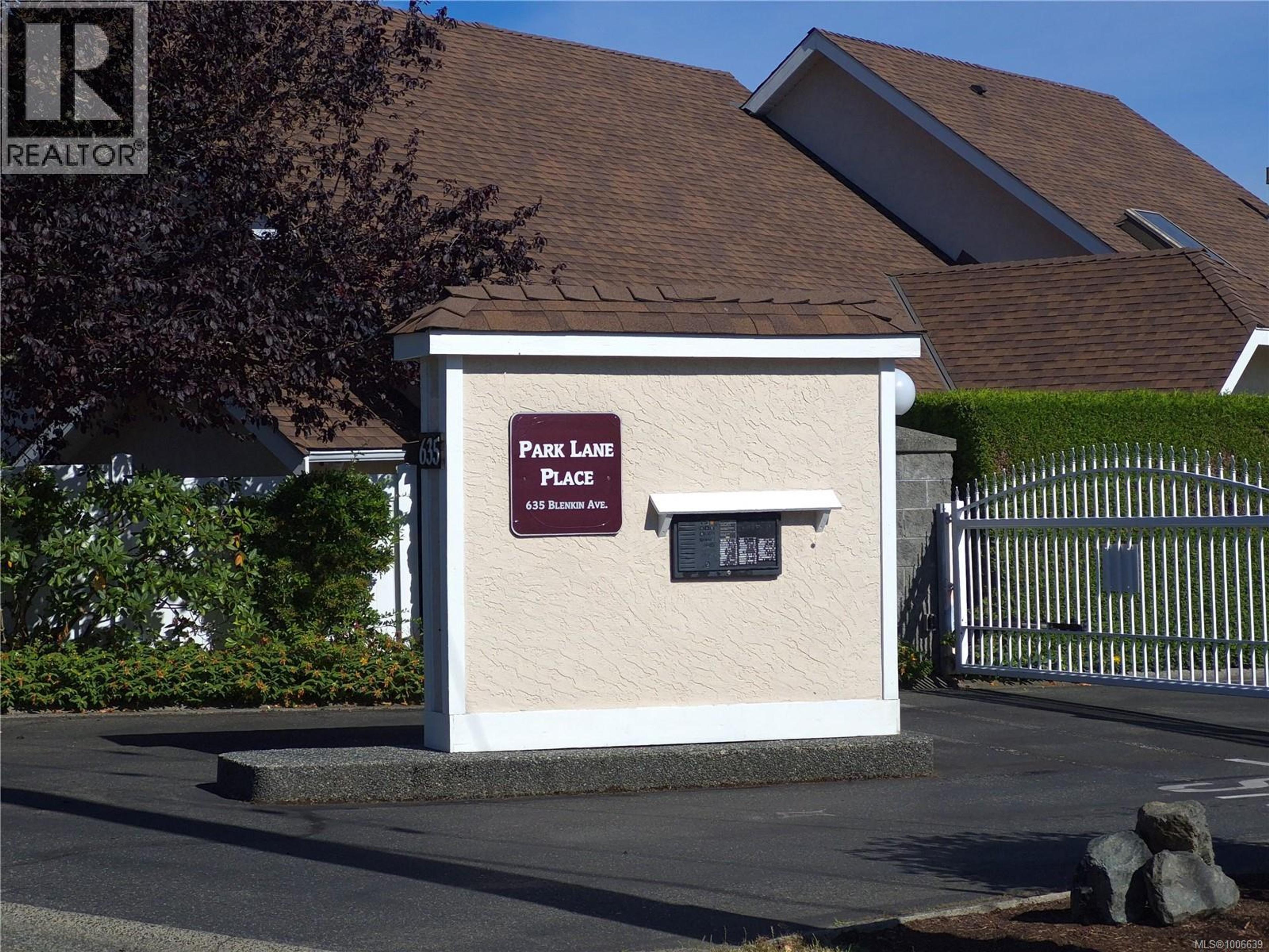 635 Blenkin Ave, Parksville - Exteriors - Photo 4