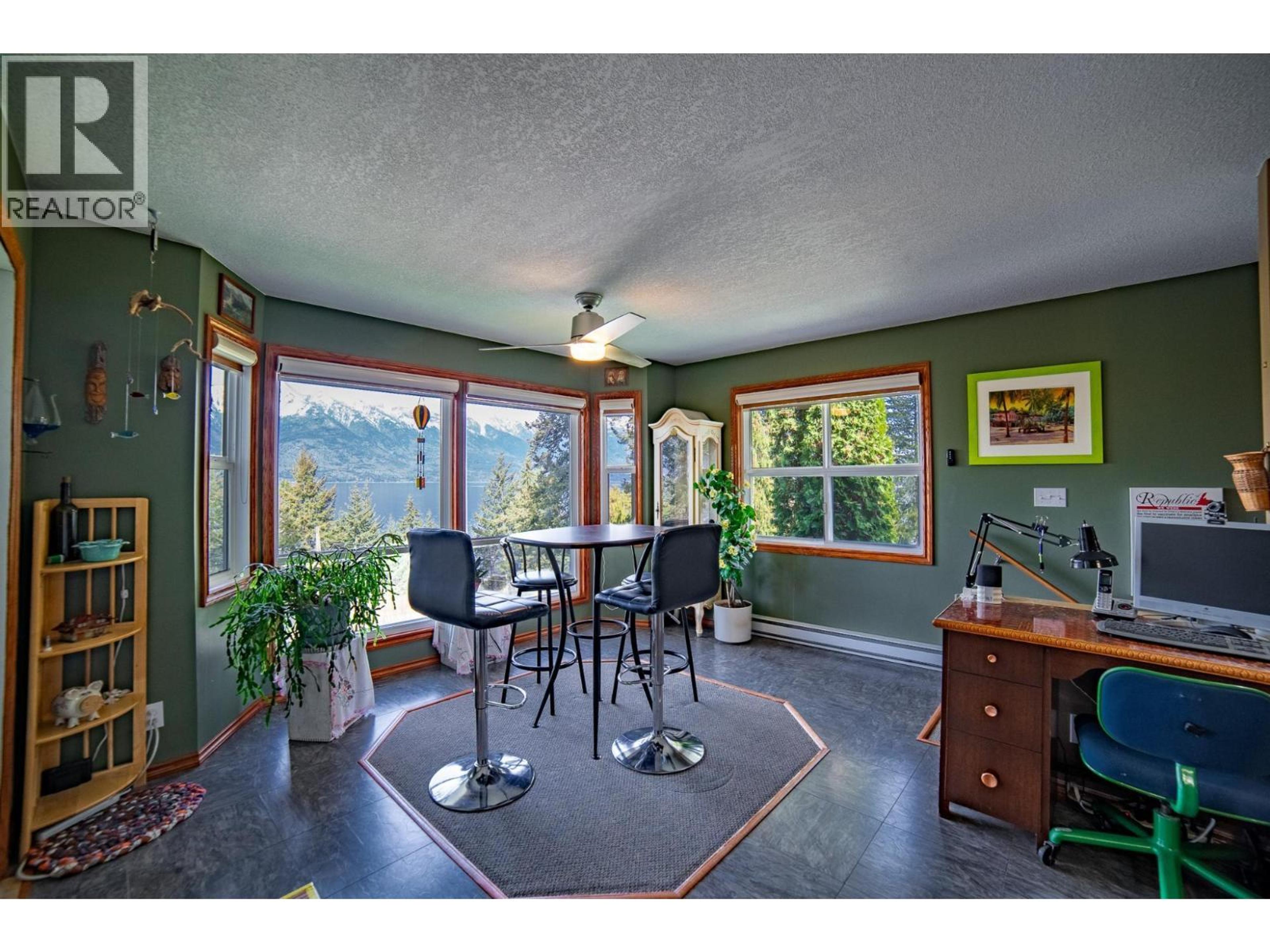 11110 3A HIGHWAY - 25