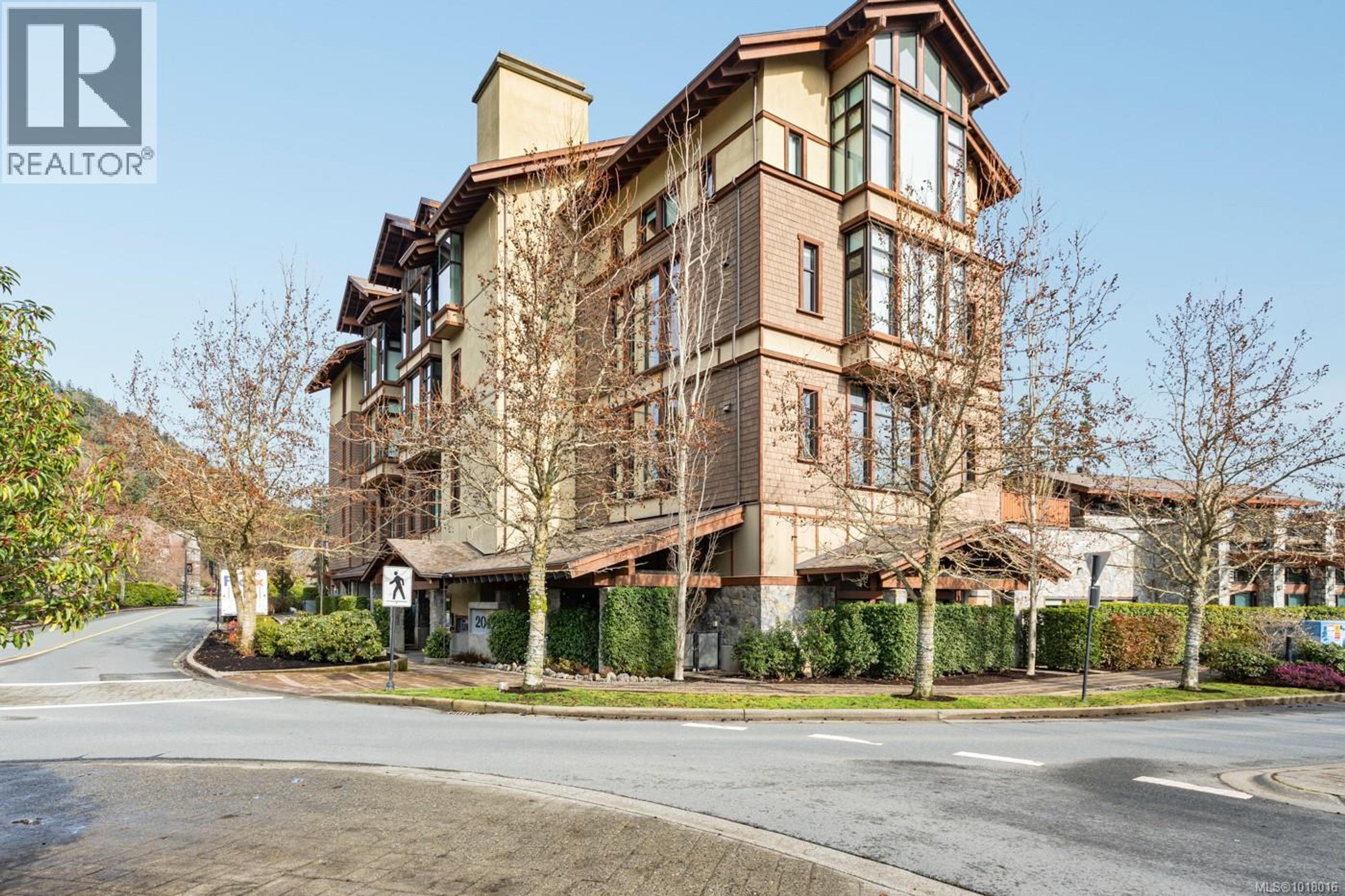 2049 Country Club Way, Langford - Exteriors - Photo 2