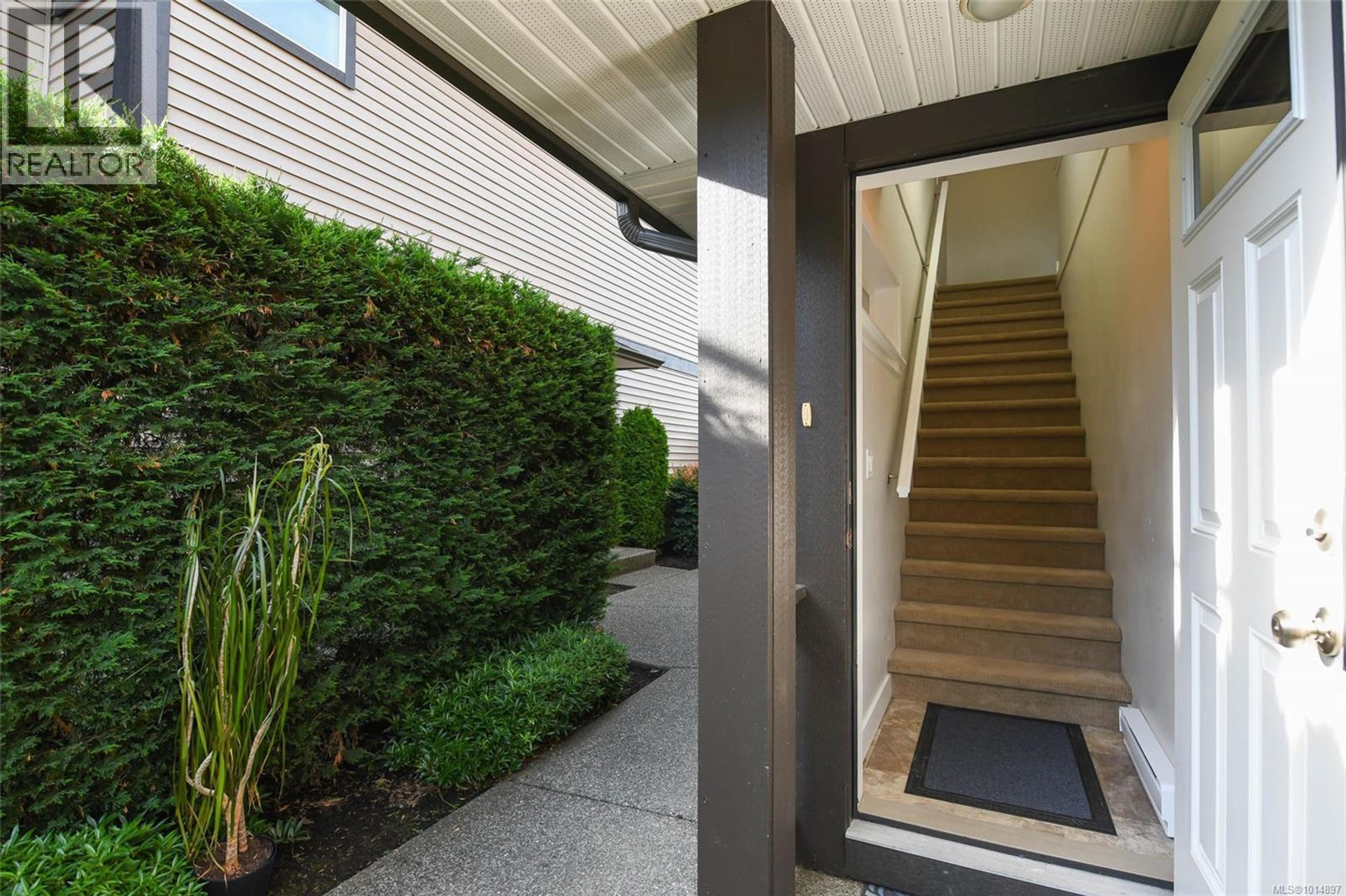 4699 Muir Rd, Courtenay - Exteriors - Photo 3