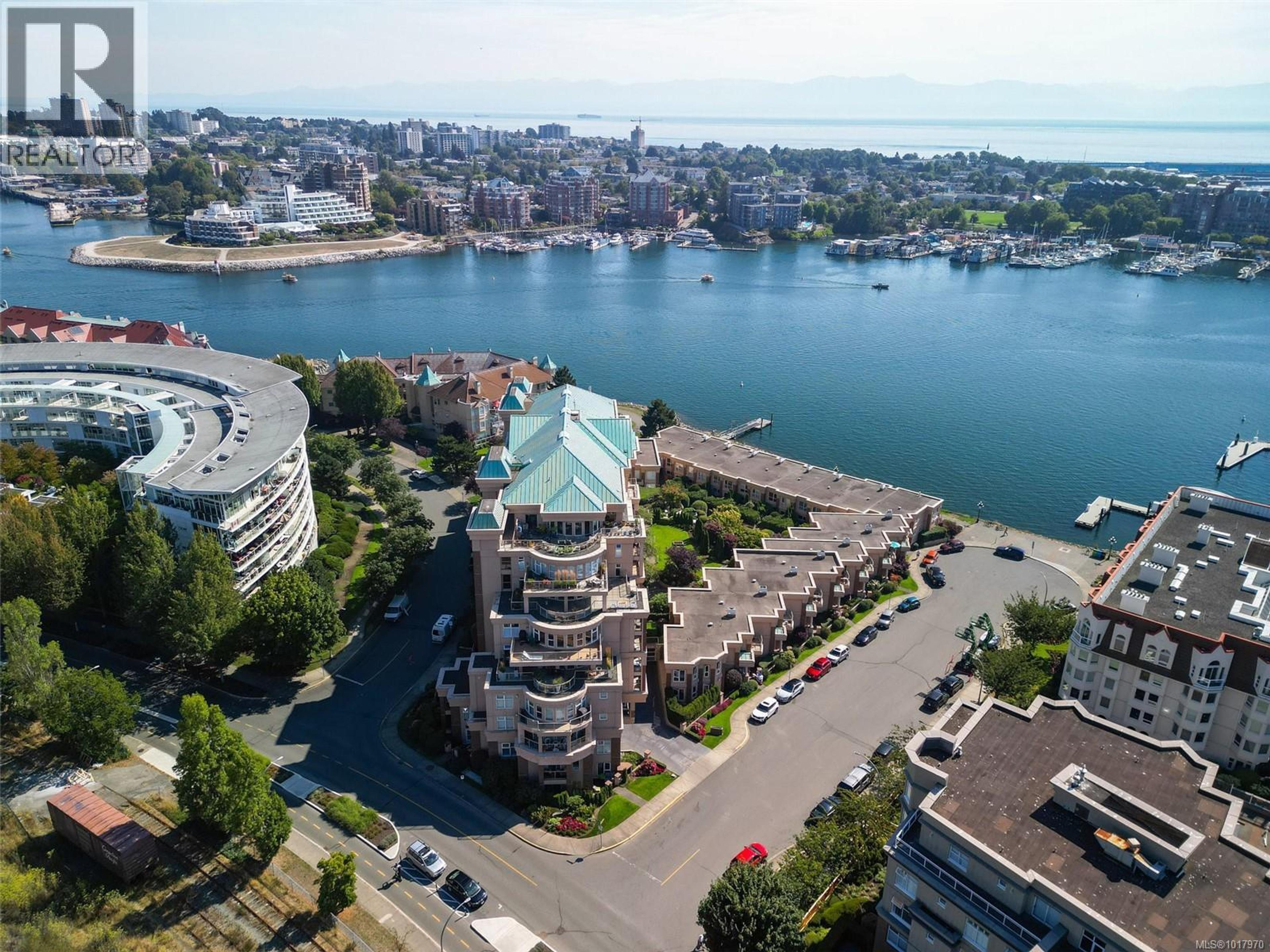 75 Songhees Rd, Victoria - Exteriors - Full Complex View, Drone/Aerial View - Photo 6