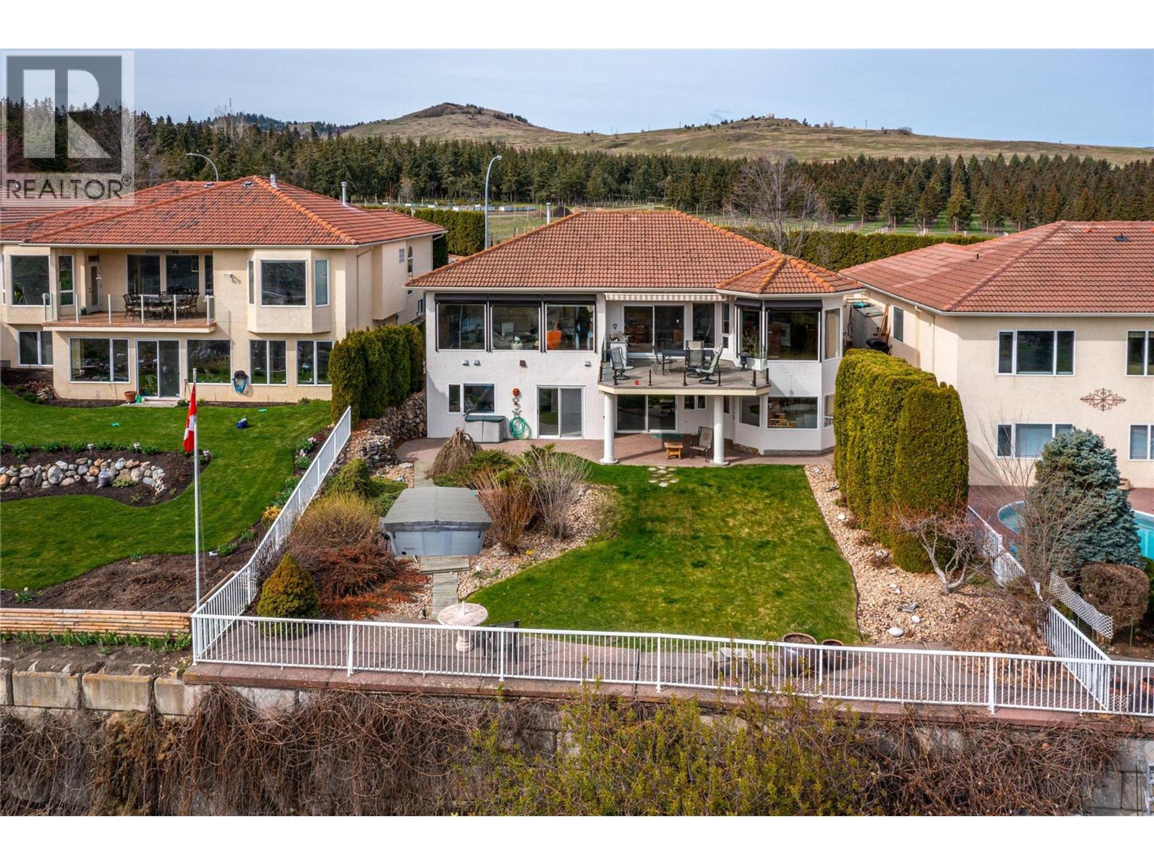 305 Country Estate Place, Vernon - Exteriors - Full Complex View - Photo 3