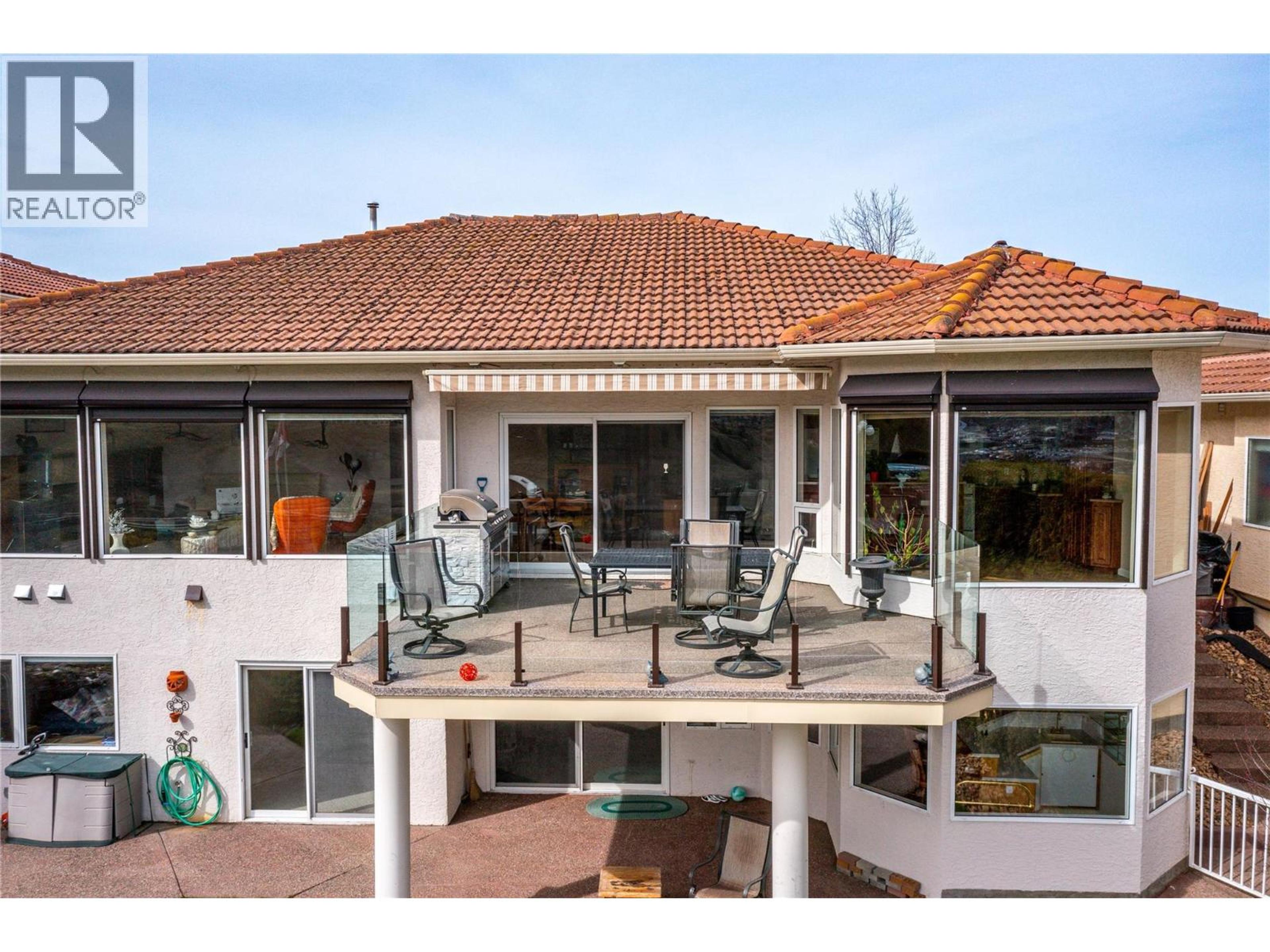 305 Country Estate Place, Vernon - Exteriors - Drone/Aerial View - Photo 4