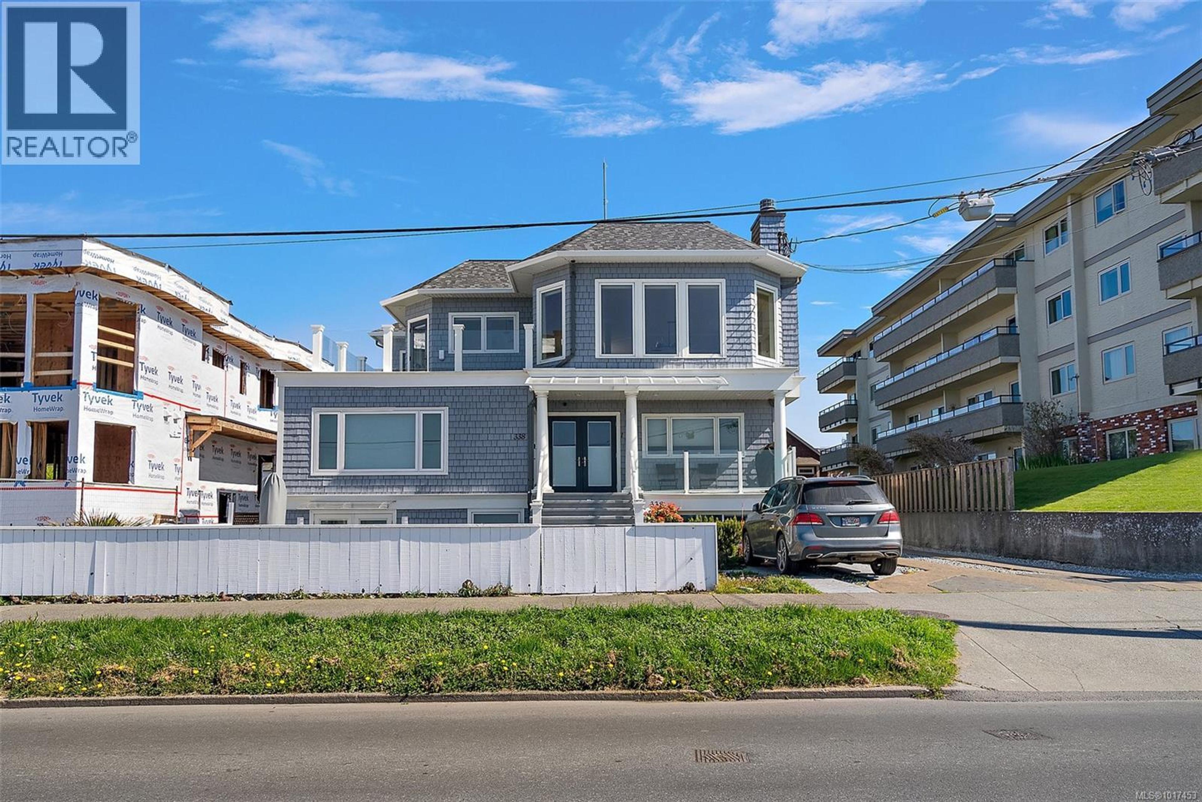 338 Dallas Rd, Victoria - Exteriors - Photo 4