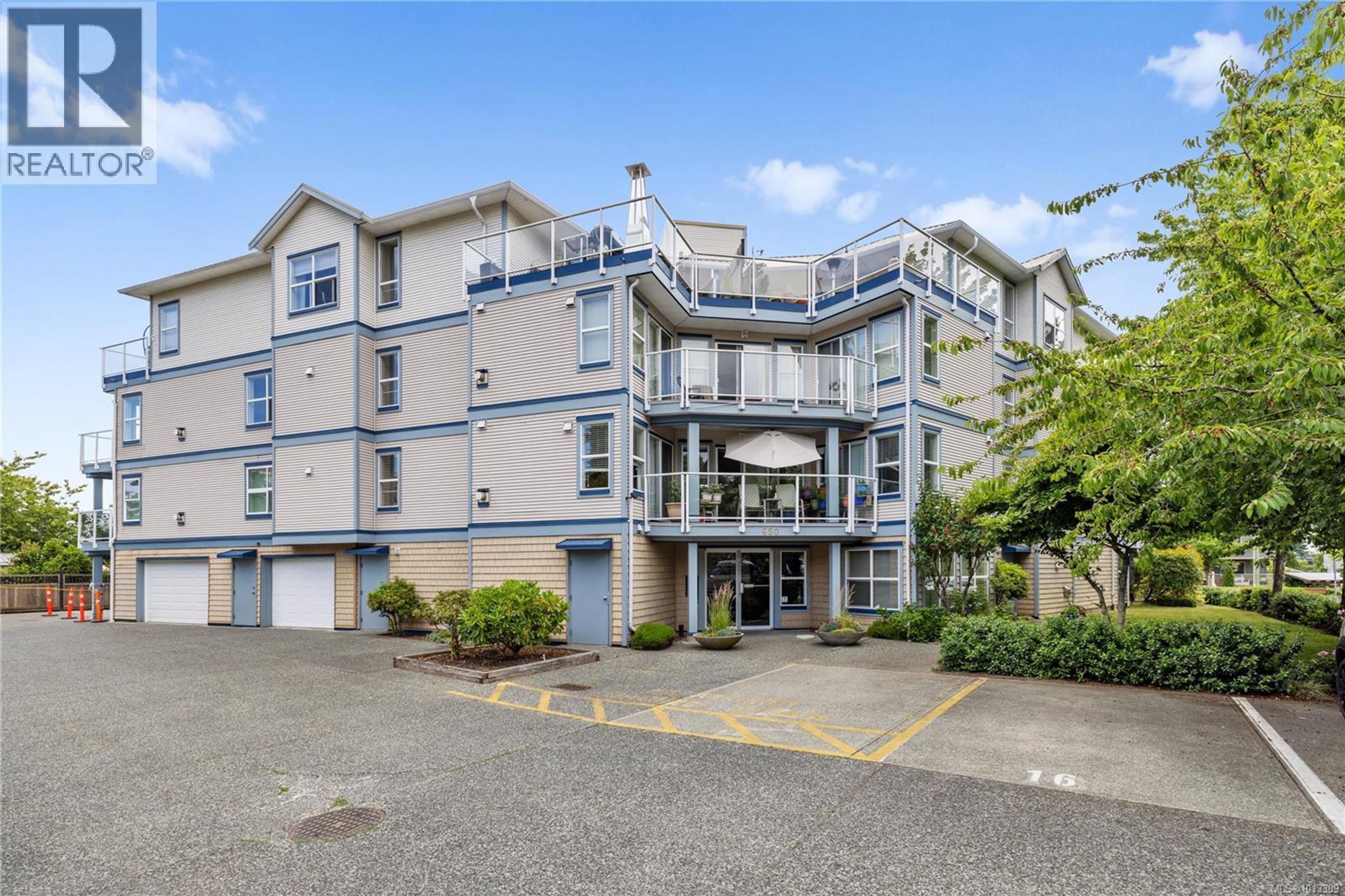 650 Prideaux St, Nanaimo - Exteriors - Full Complex View - Photo 2