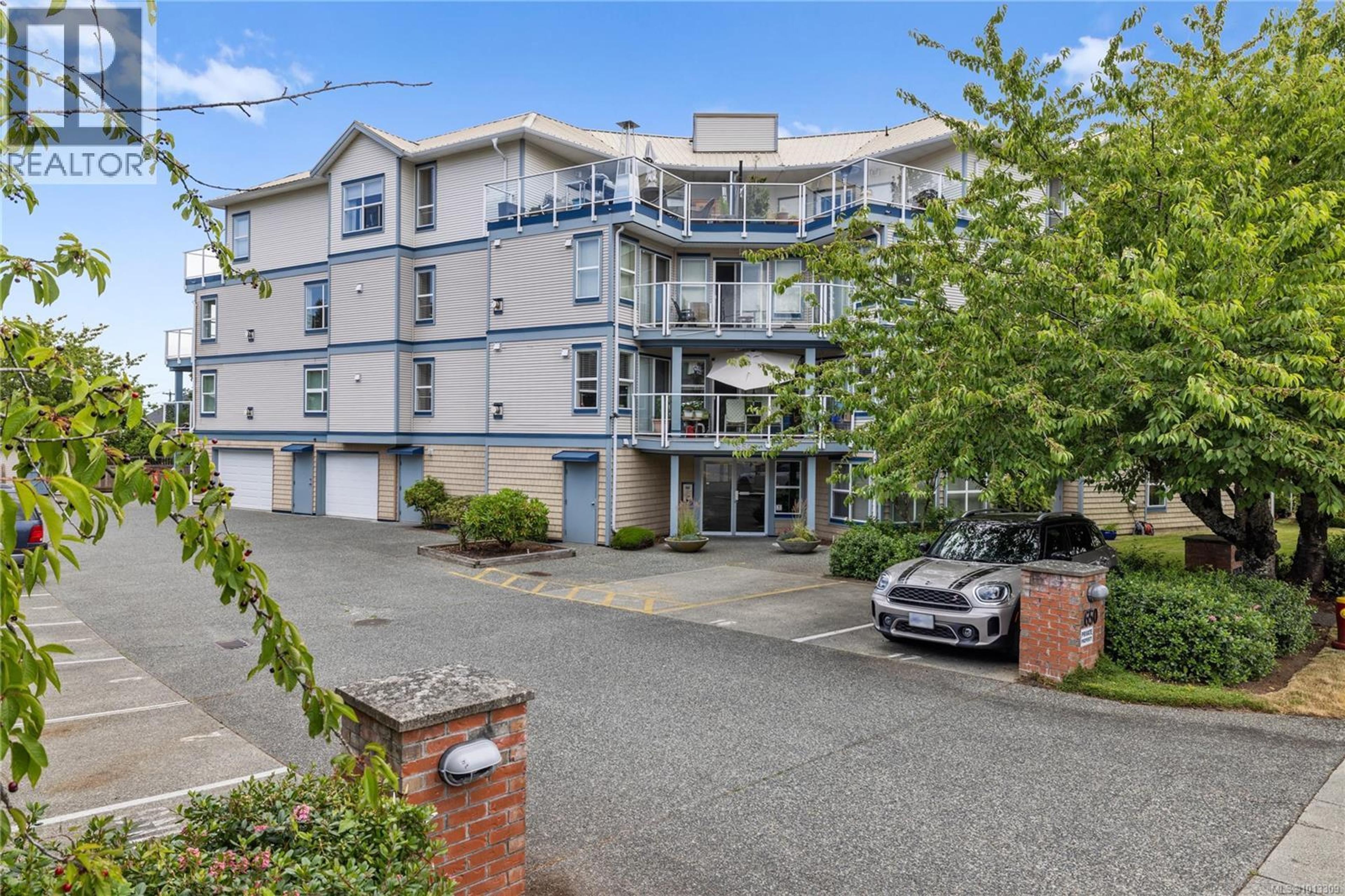 650 Prideaux St, Nanaimo - Exteriors - Full Complex View - Photo 4